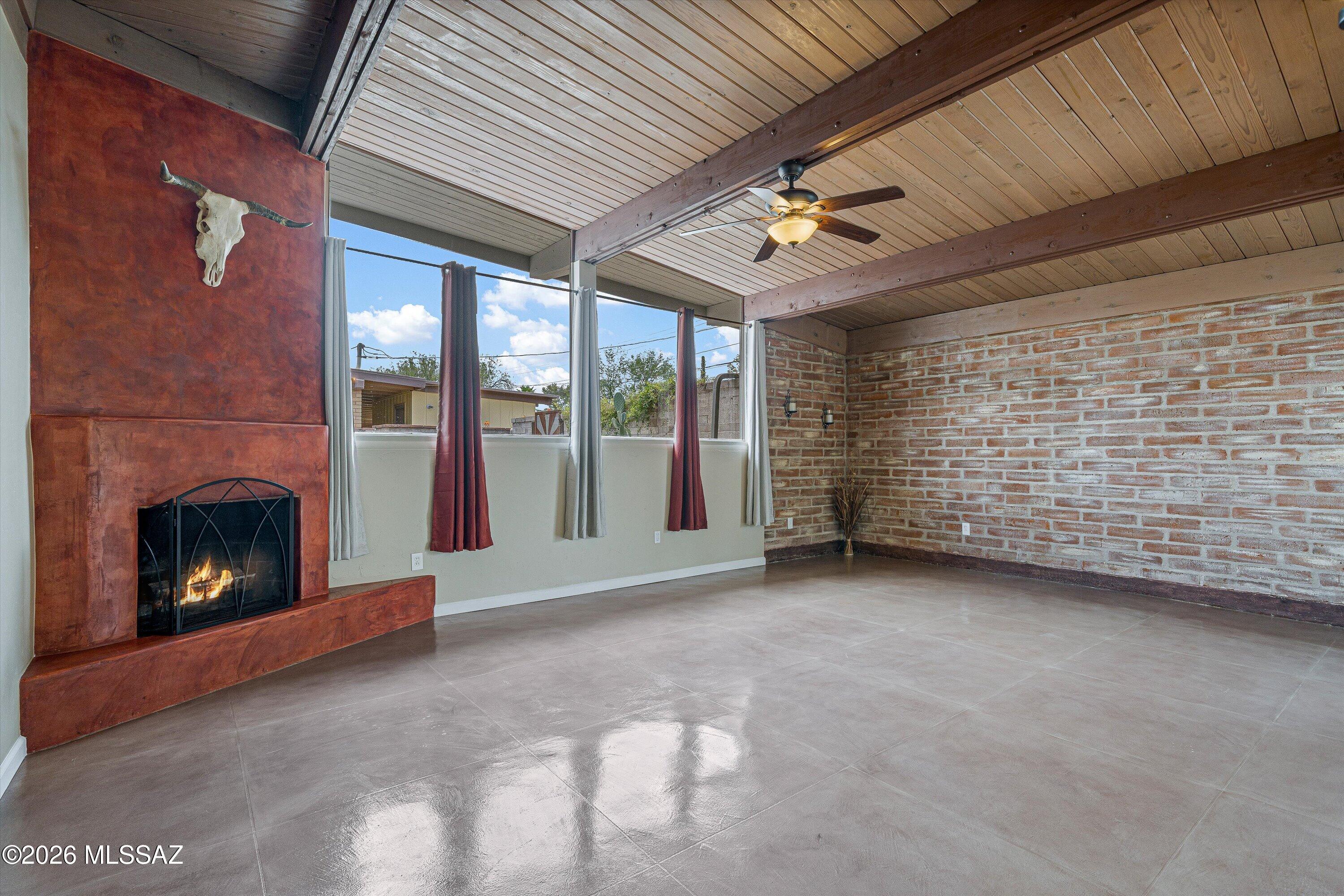 San Fernando Village - Residential