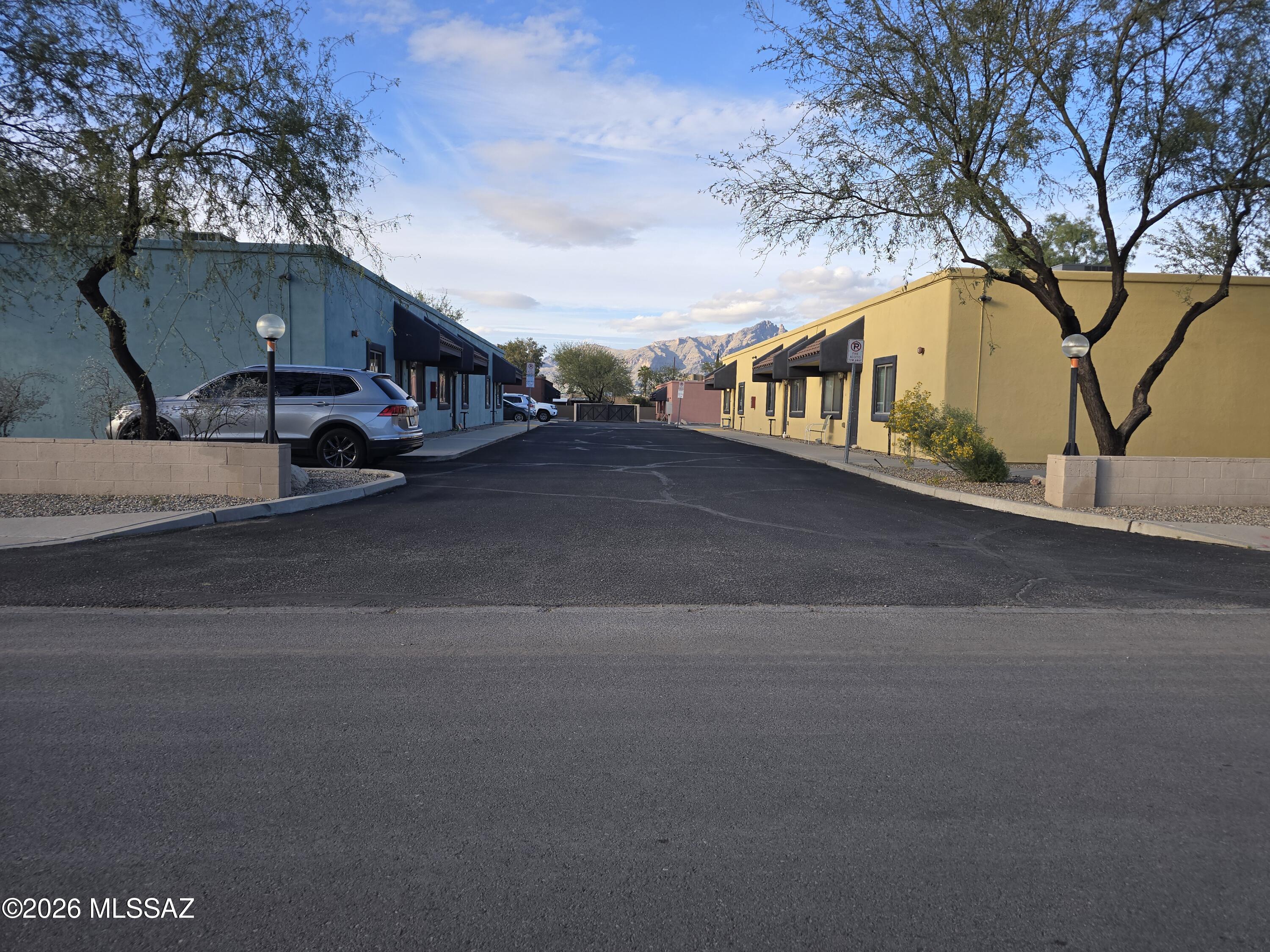 2601 E. Prince Rd. (1-20) - Residential Lease