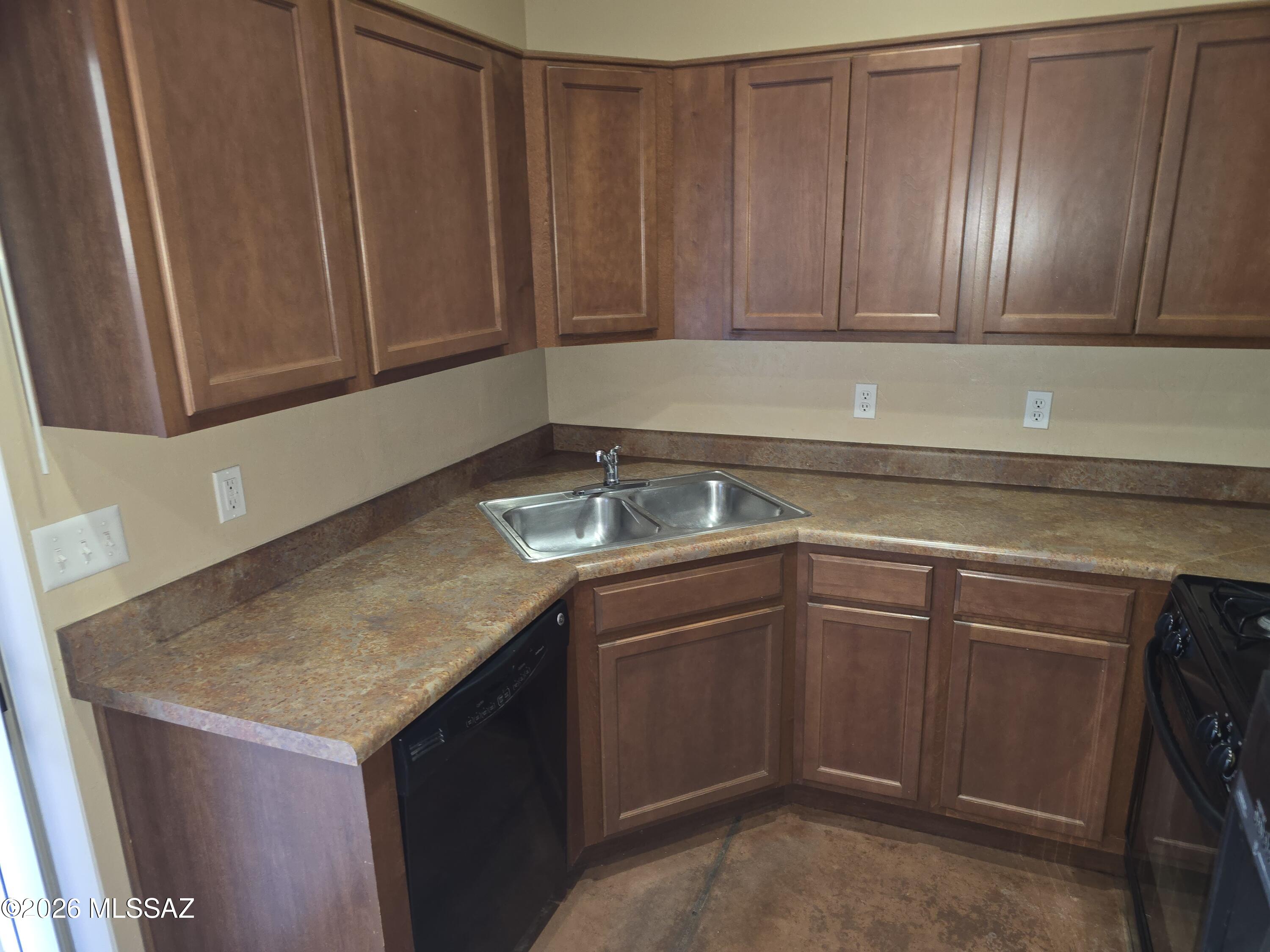 2601 E. Prince Rd. (1-20) - Residential Lease