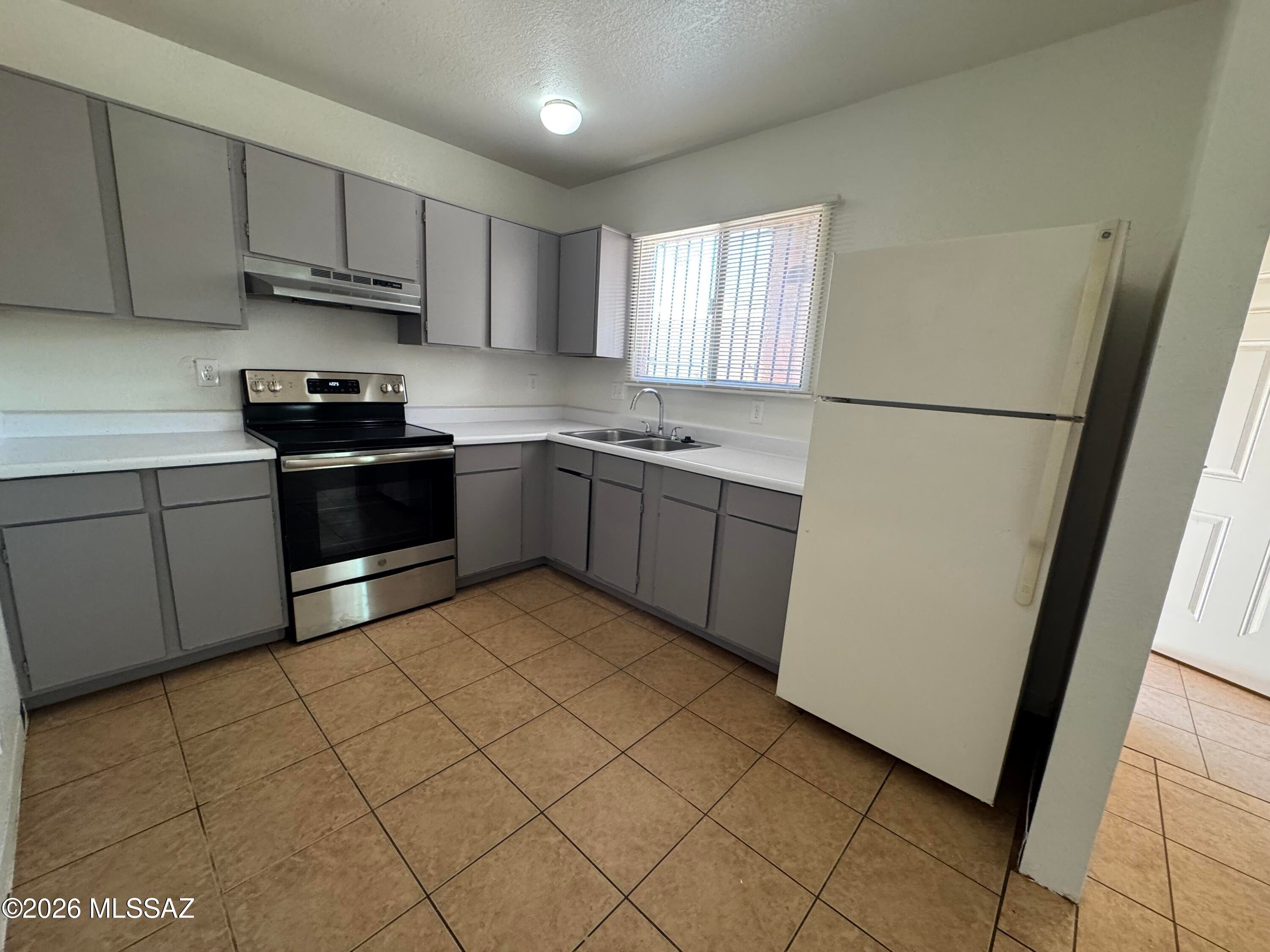 Unsubdivided - Residential Lease