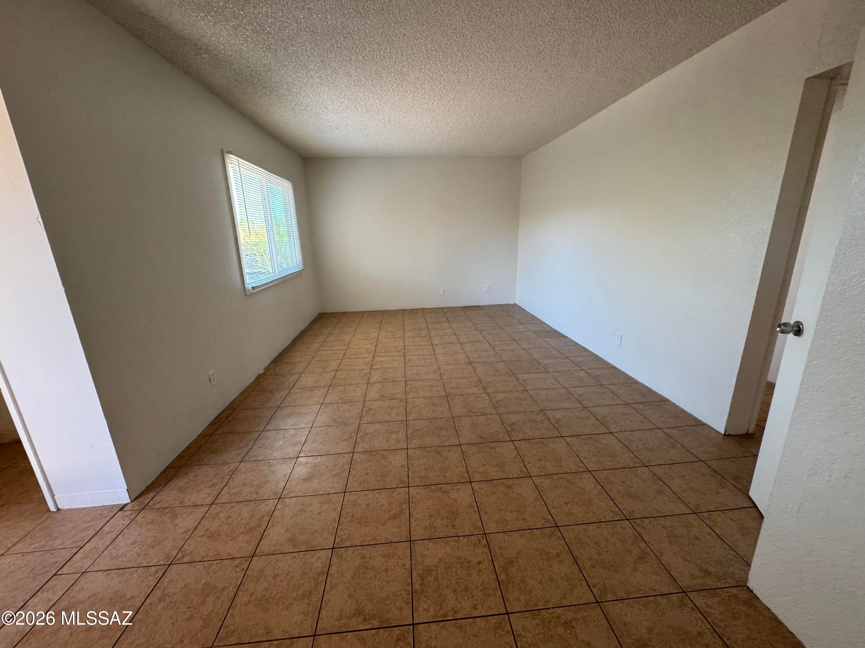 Unsubdivided - Residential Lease