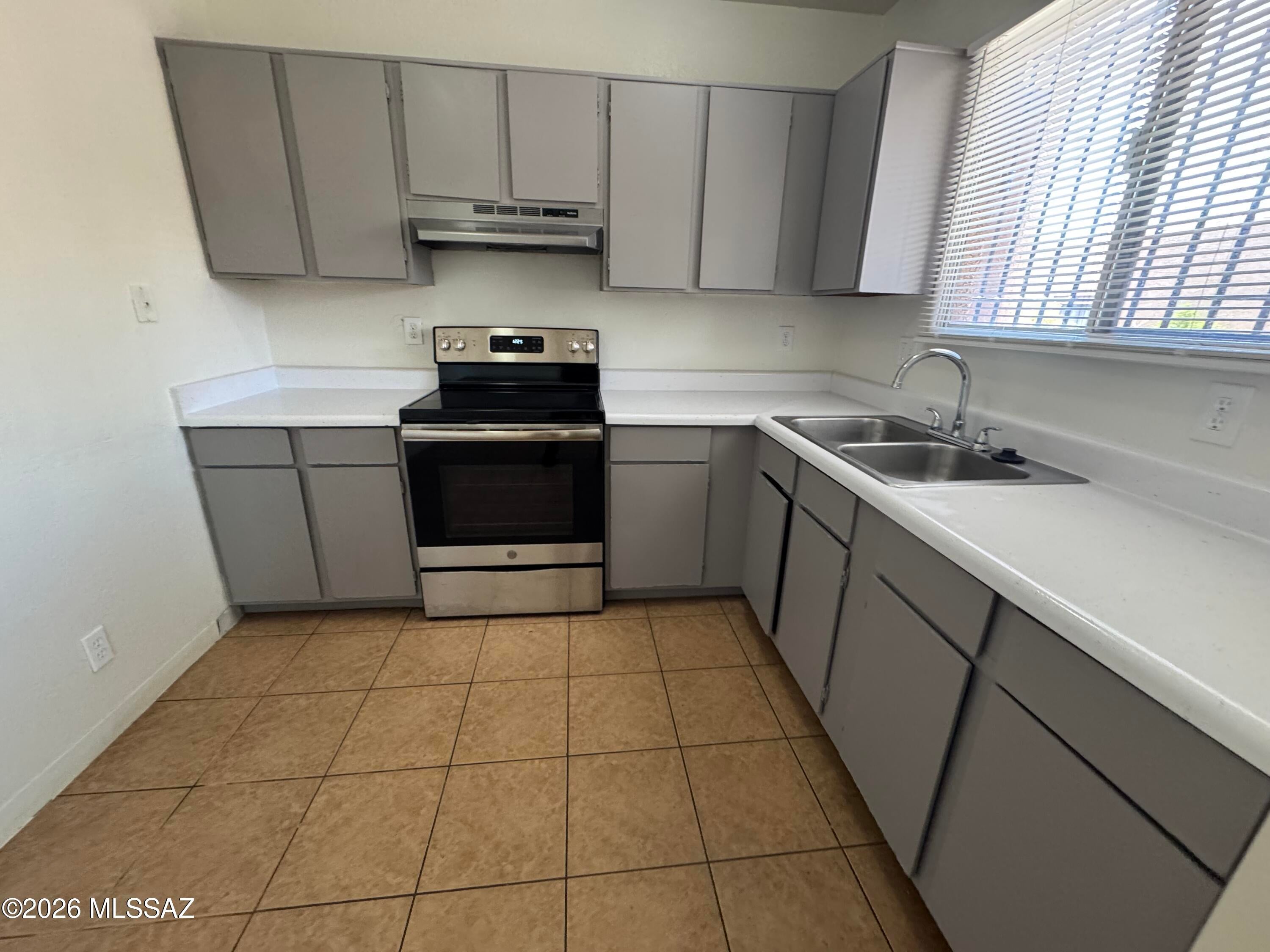 Unsubdivided - Residential Lease