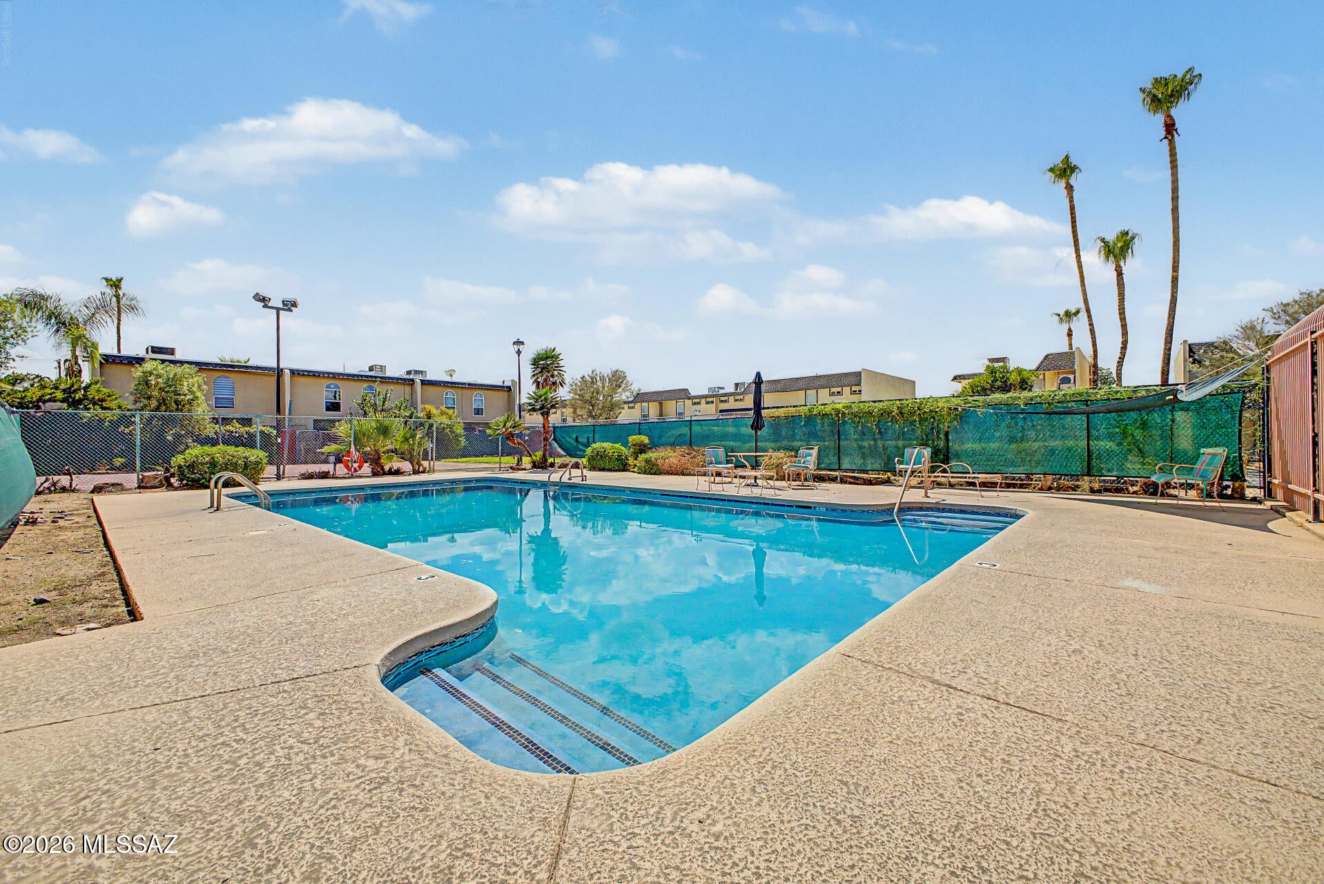 Valle Cereza (1-59) - Residential