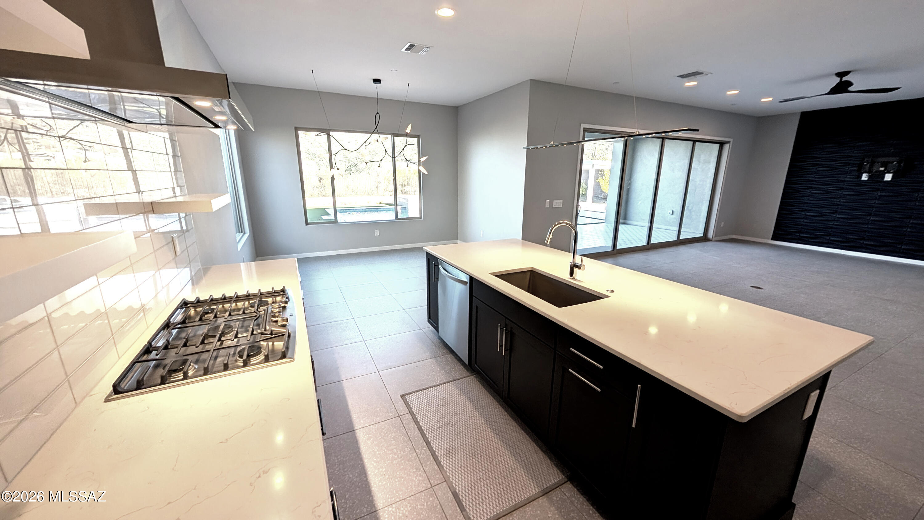 Boulder Bridge Pass III At Dove Mountain SQ20143000307 - Residential Lease