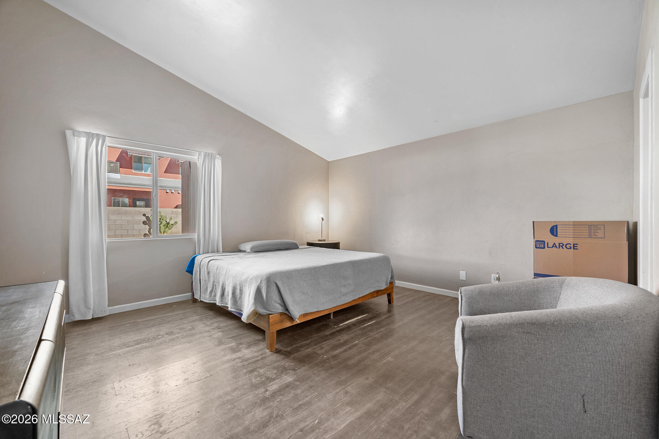 Los Olivos Est I (1-24) - Residential