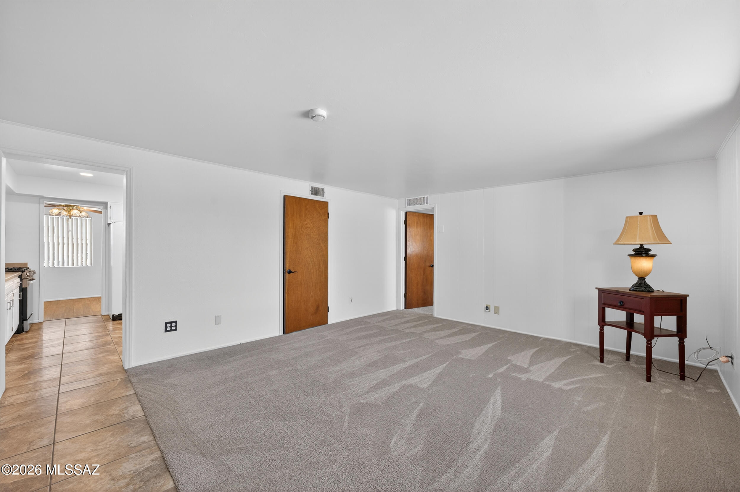 Country Club Manor - Residential