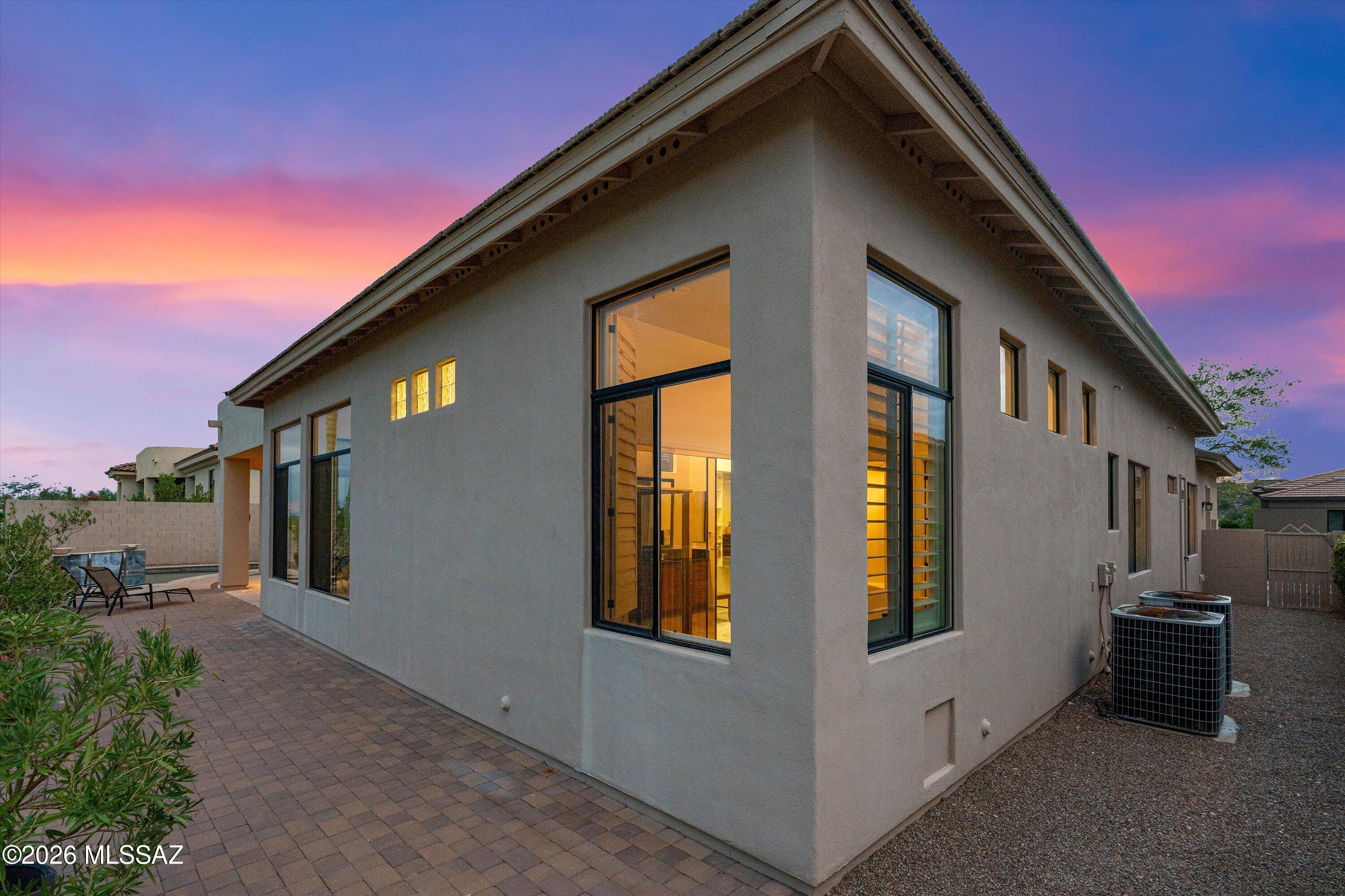 Sabino Mountain (1-290) - Residential