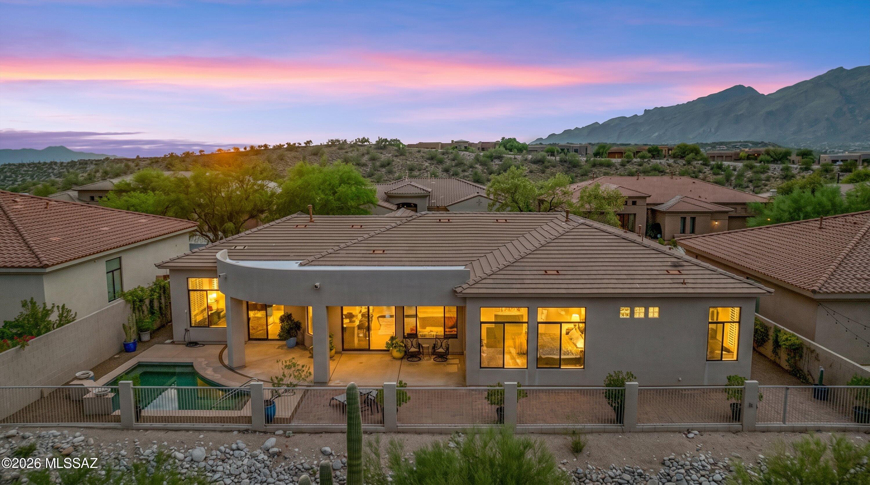 Sabino Mountain (1-290) - Residential