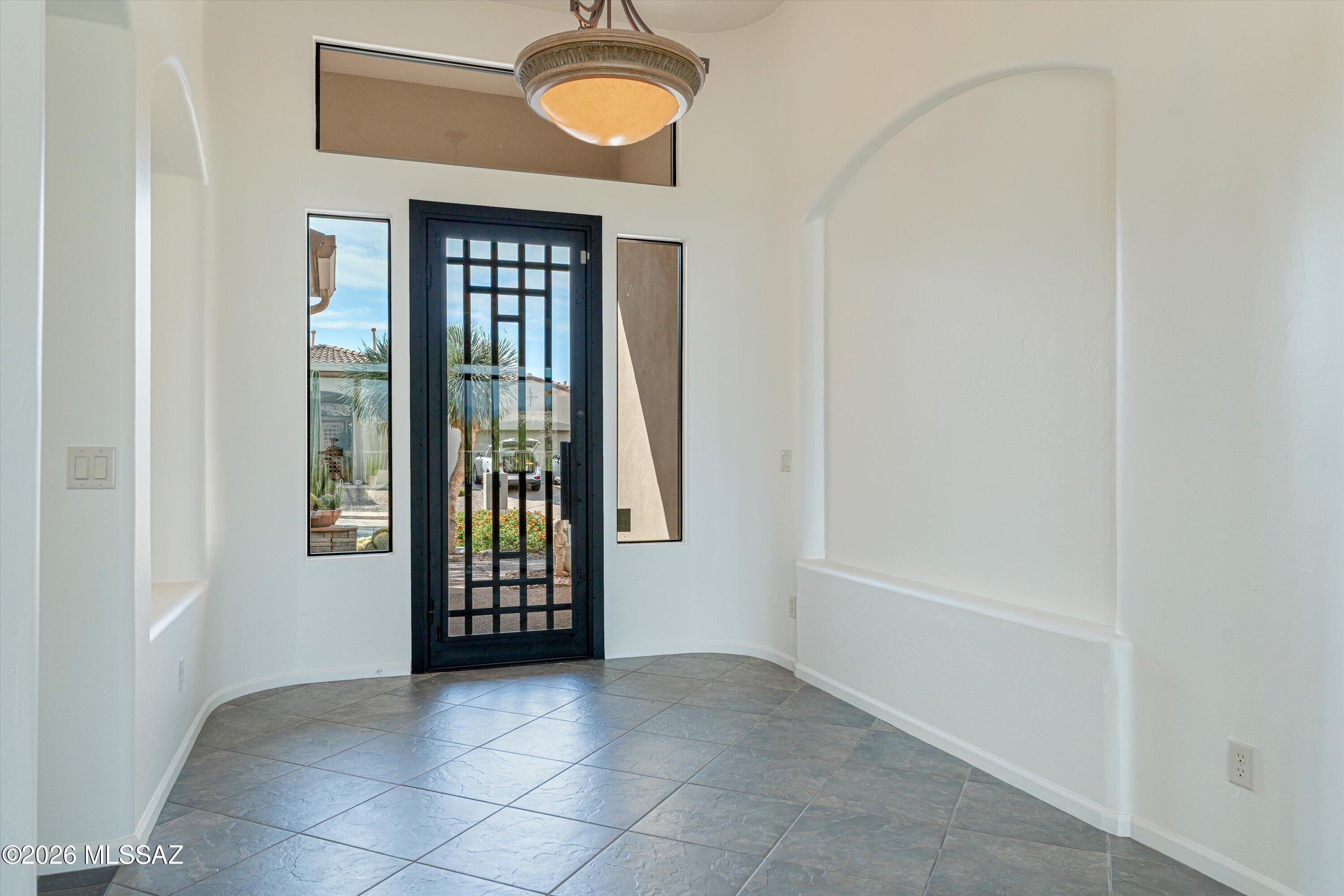 Sabino Mountain (1-290) - Residential