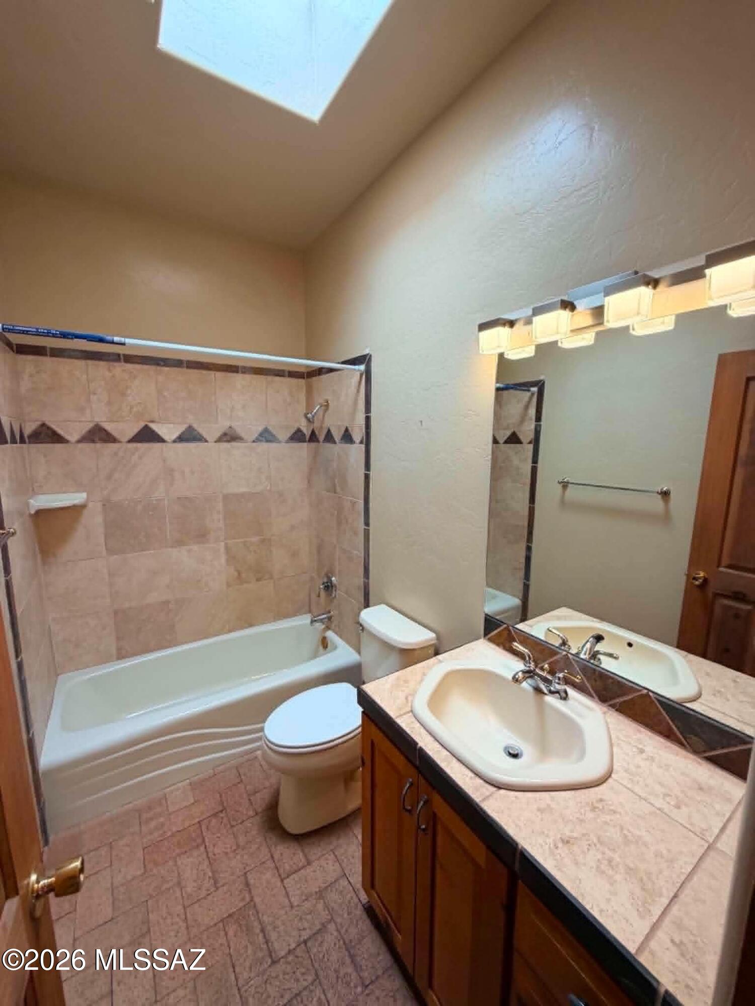 Unsubdivided - Residential Lease
