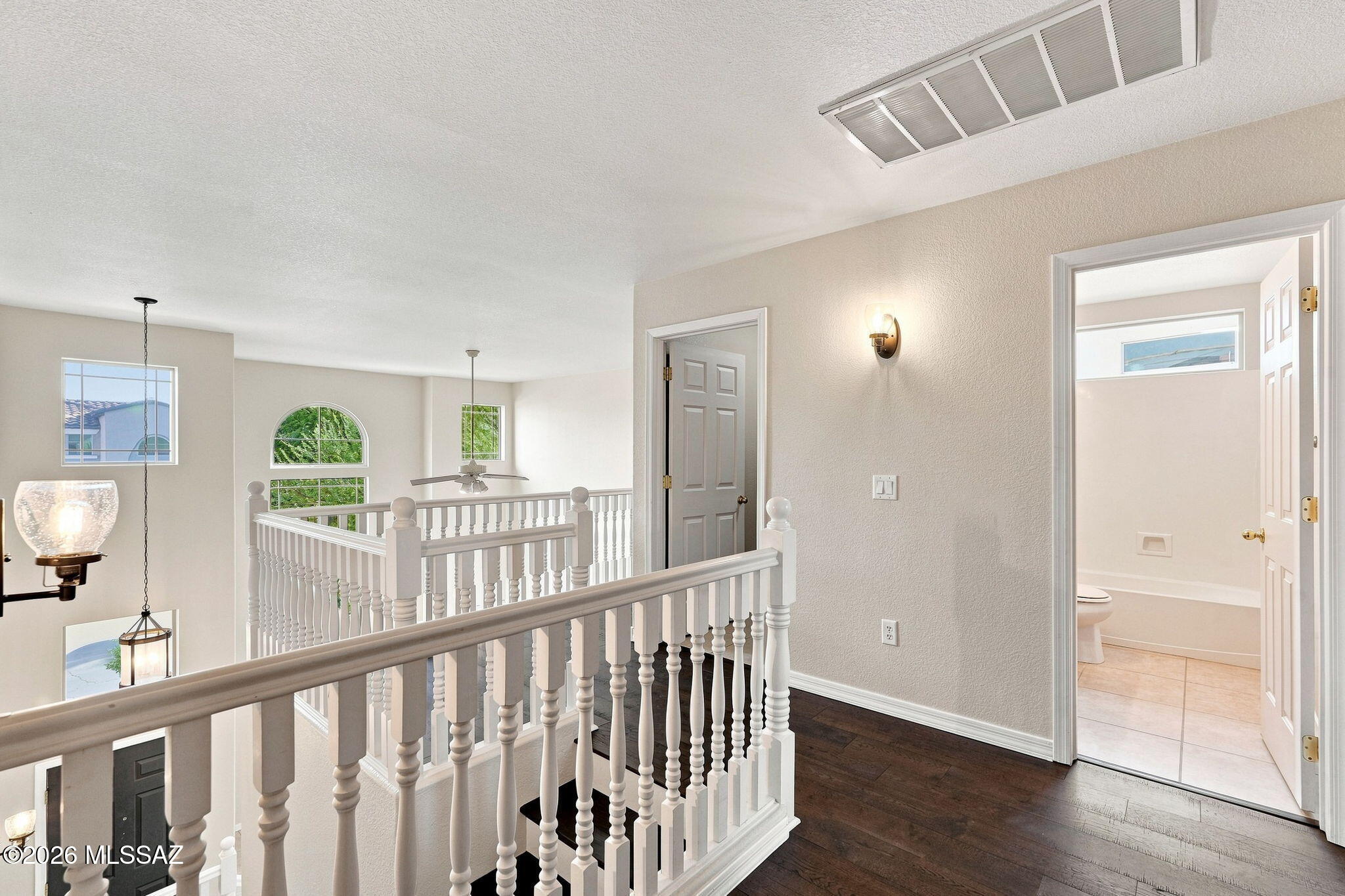Presidio De Cancion (1-200) - Residential