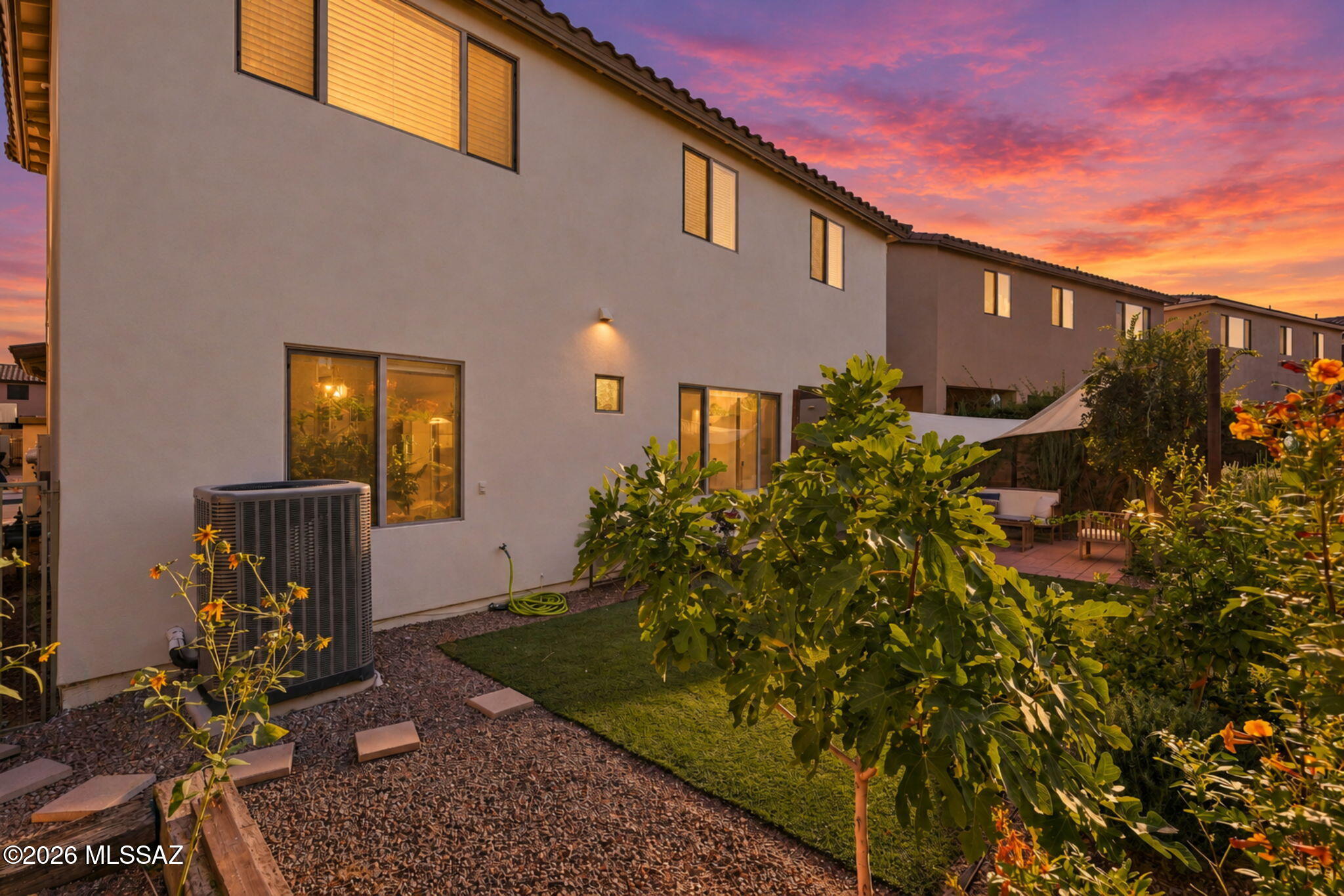 Presidio De Cancion (1-200) - Residential