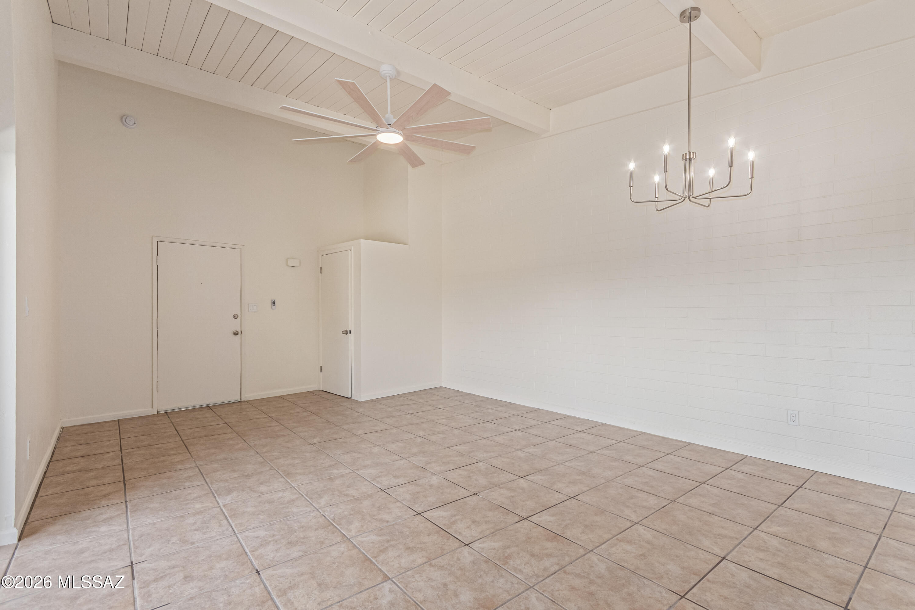 Royal Alvernon Condos. - Residential