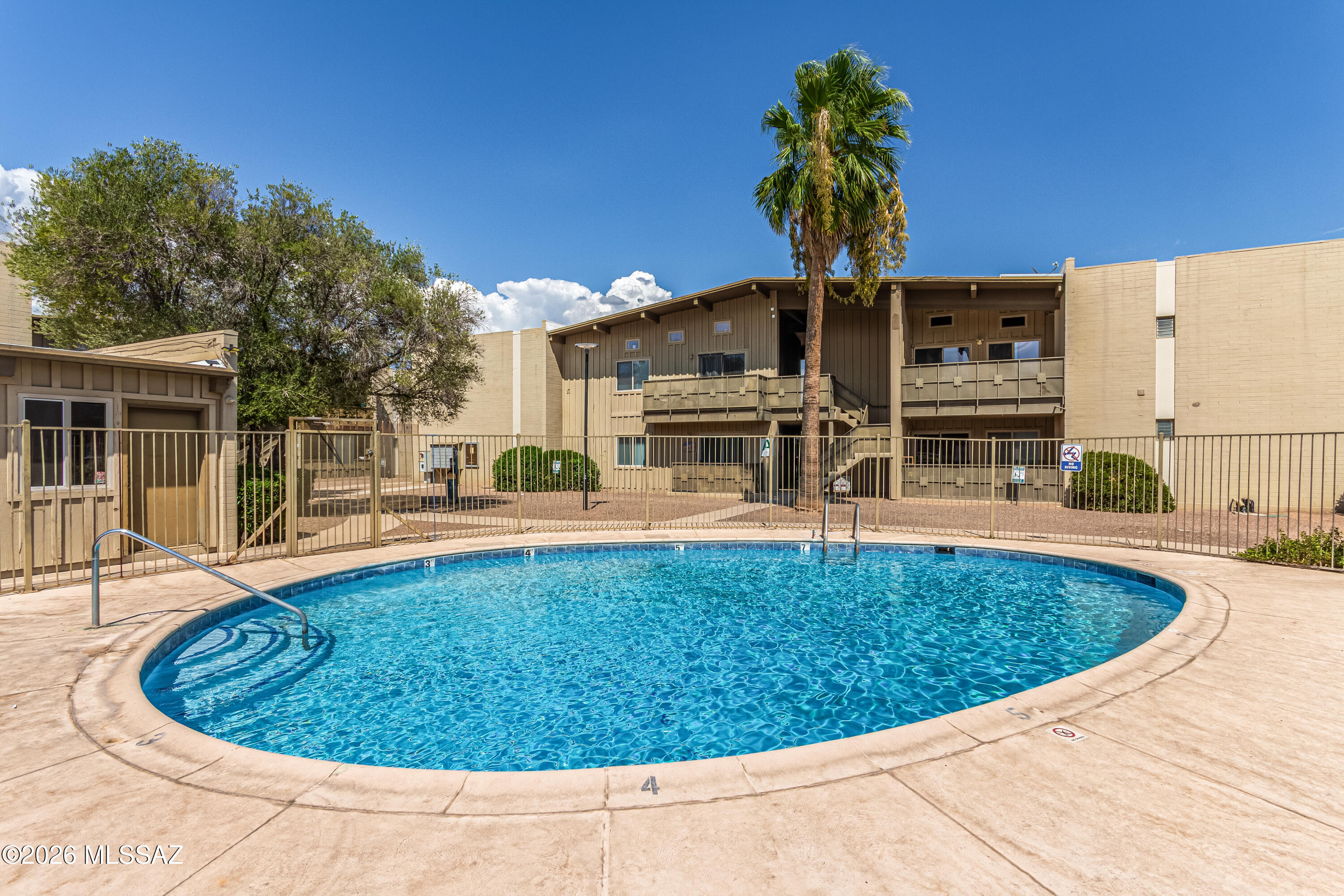 Royal Alvernon Condos. - Residential