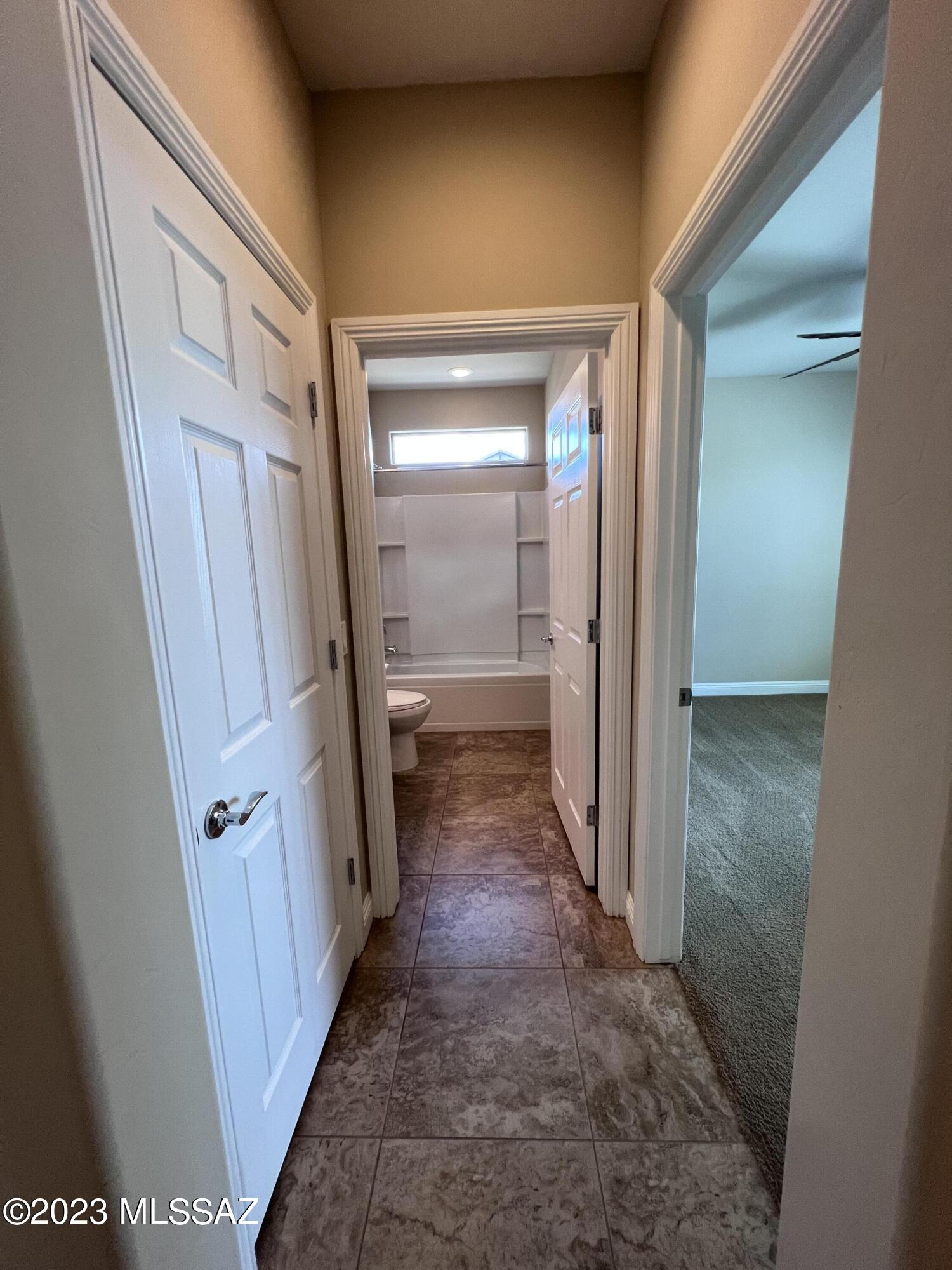 Del Webb at Rancho Del Lago Phase II SQ20112850077 - Residential Lease