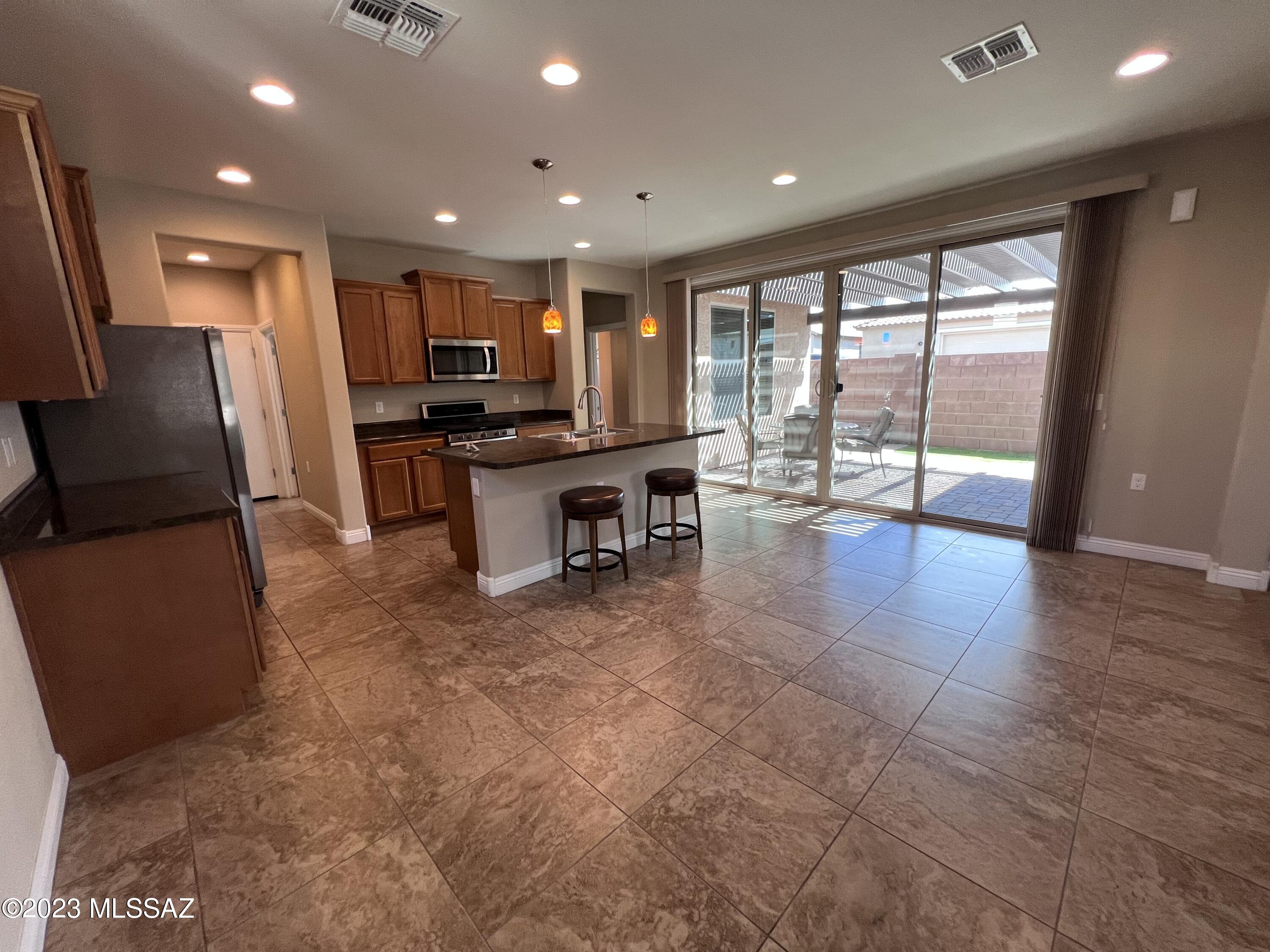 Del Webb at Rancho Del Lago Phase II SQ20112850077 - Residential Lease