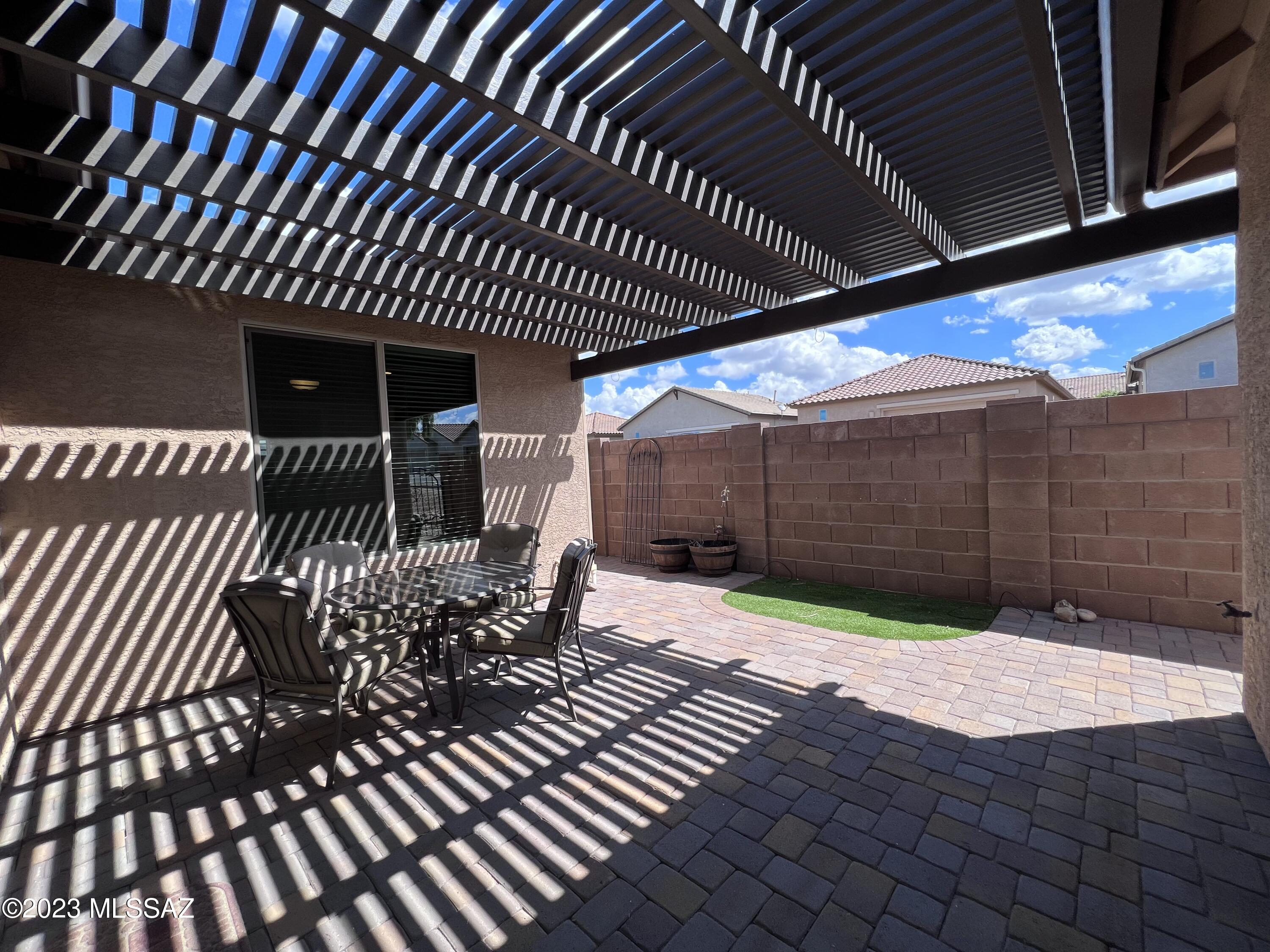 Del Webb at Rancho Del Lago Phase II SQ20112850077 - Residential Lease