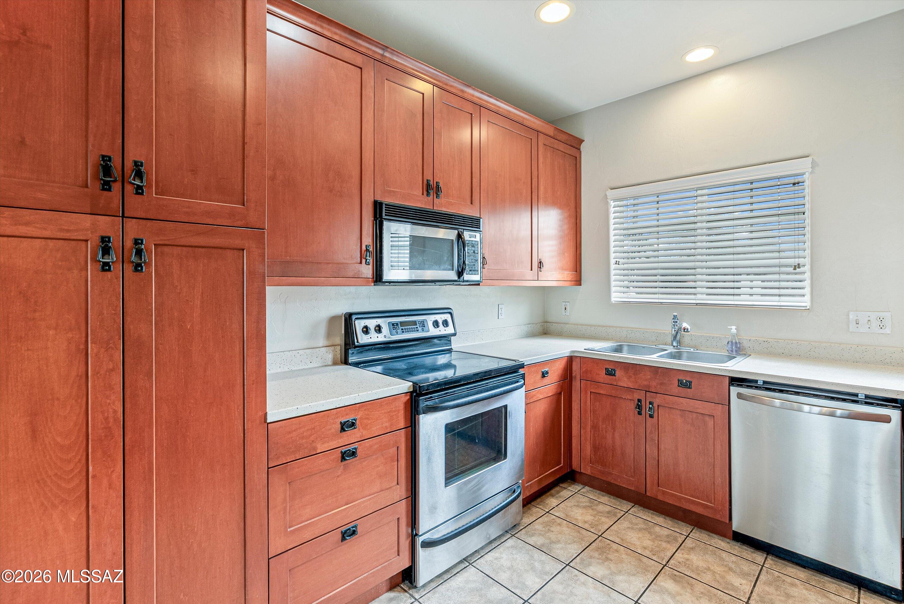 Treat Avenue Townhomes (1-15) - Residential