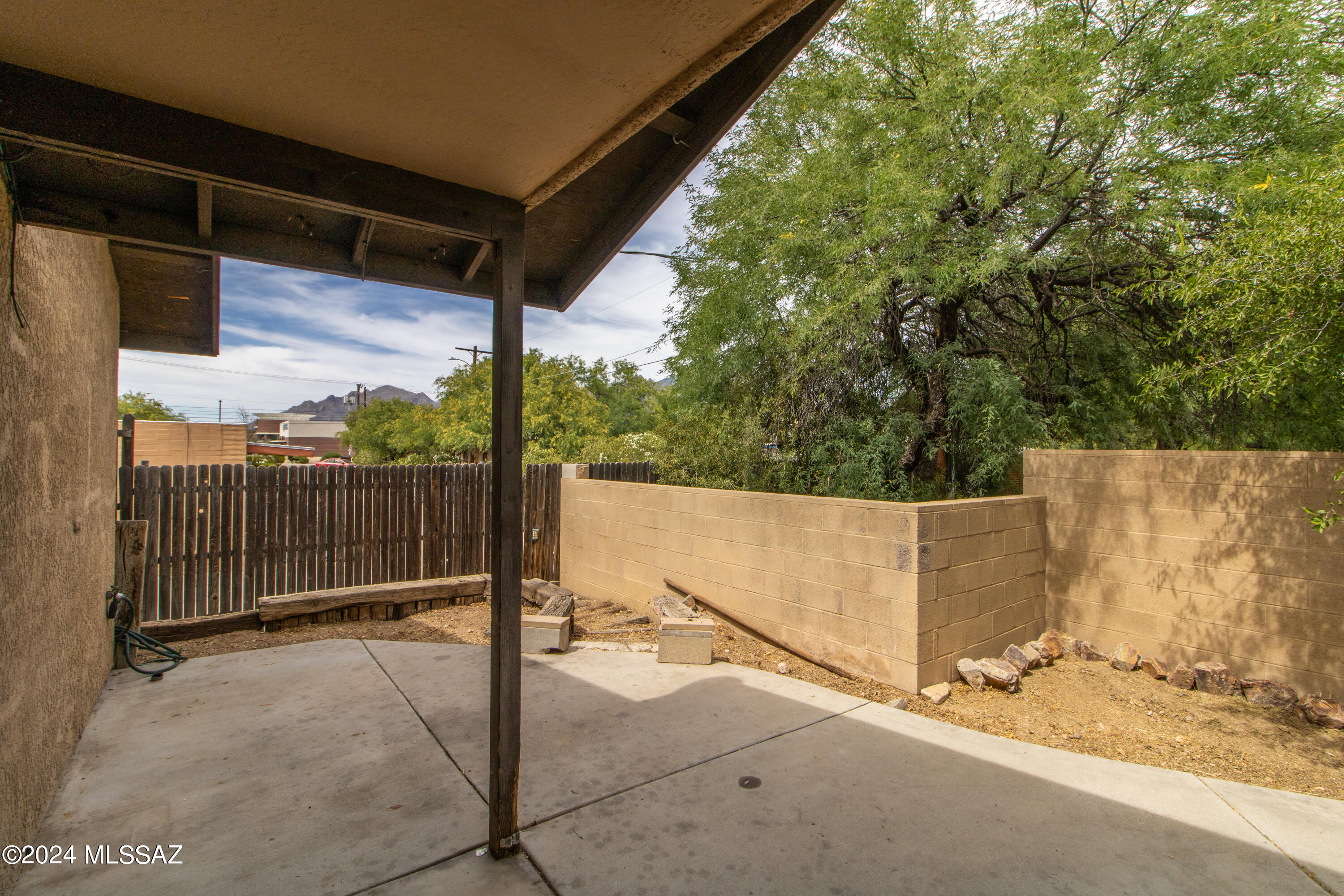 Unsubdivided - Residential Lease