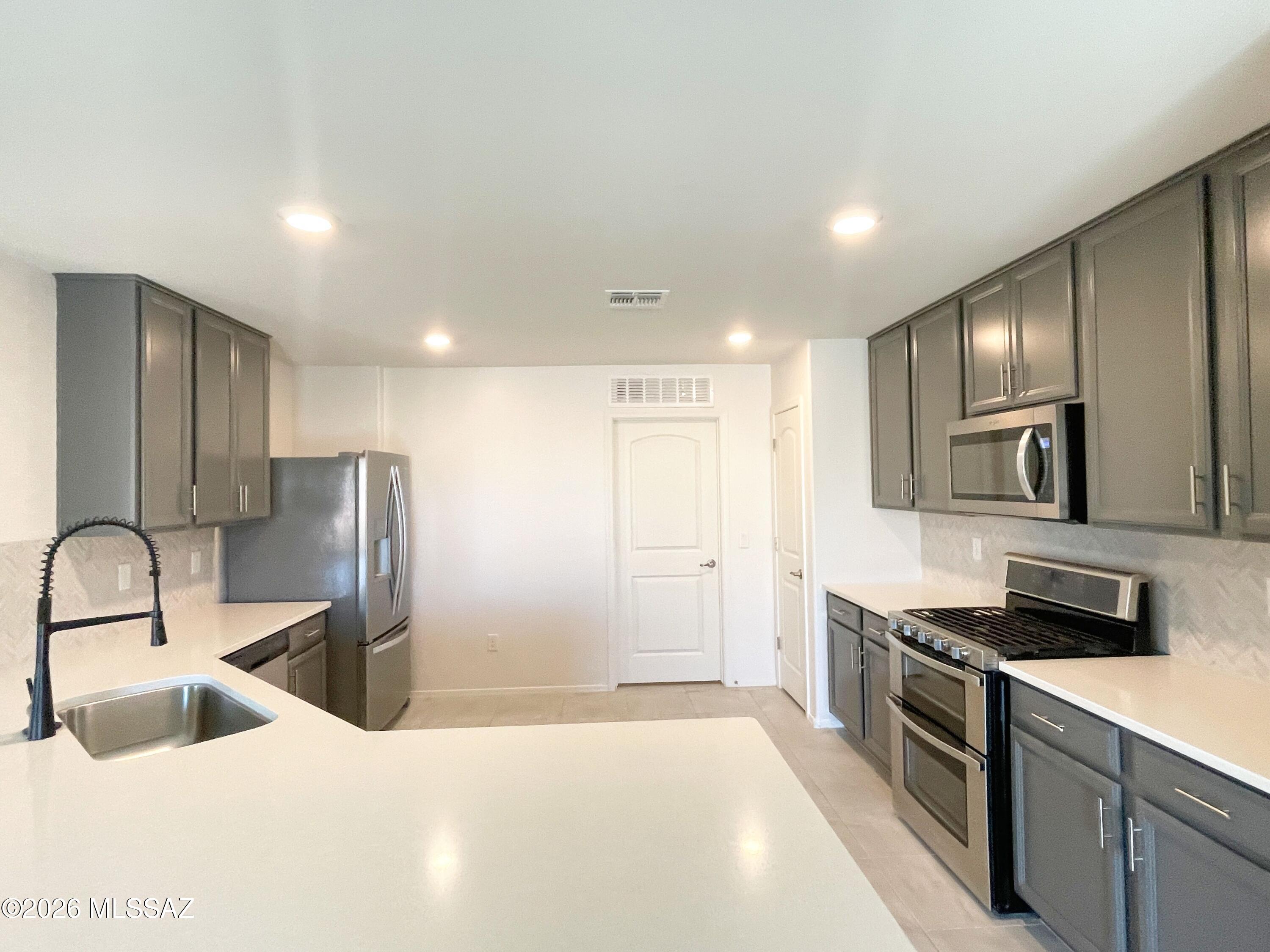 Rocking K South Neighborhood 1 Parcel D - Residential Lease