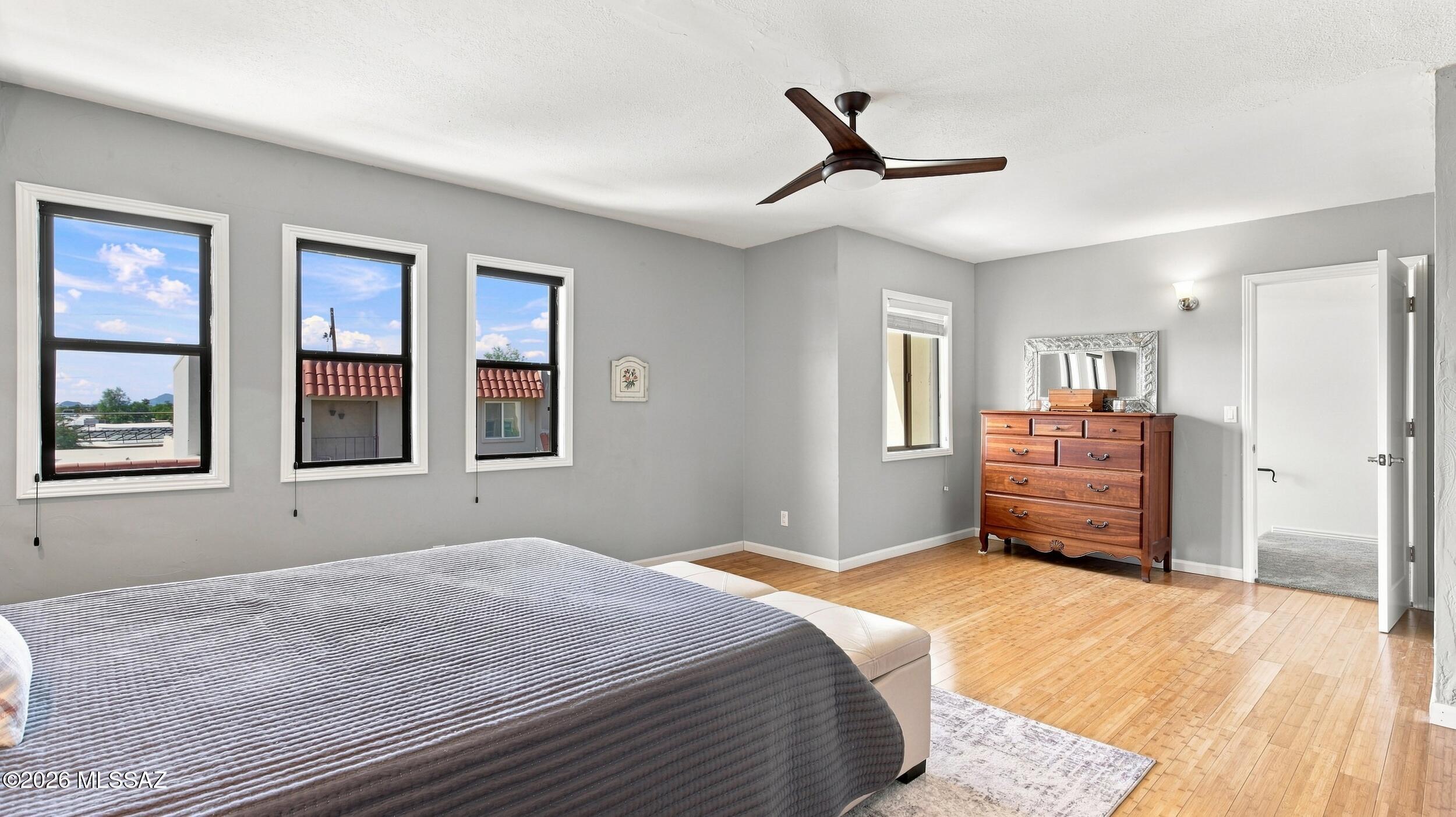 Rolling Hills Towne House - Residential