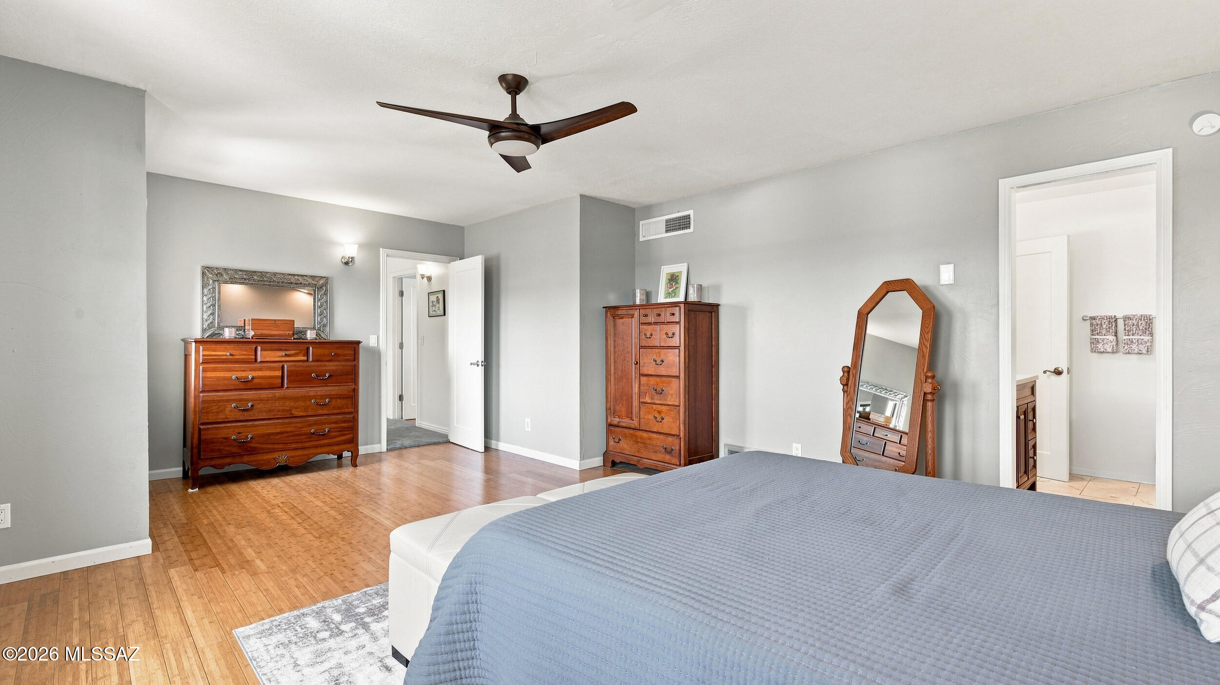 Rolling Hills Towne House - Residential