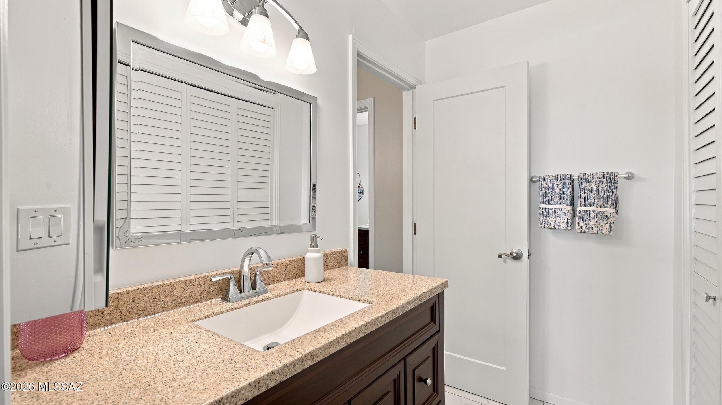 Rolling Hills Towne House - Residential