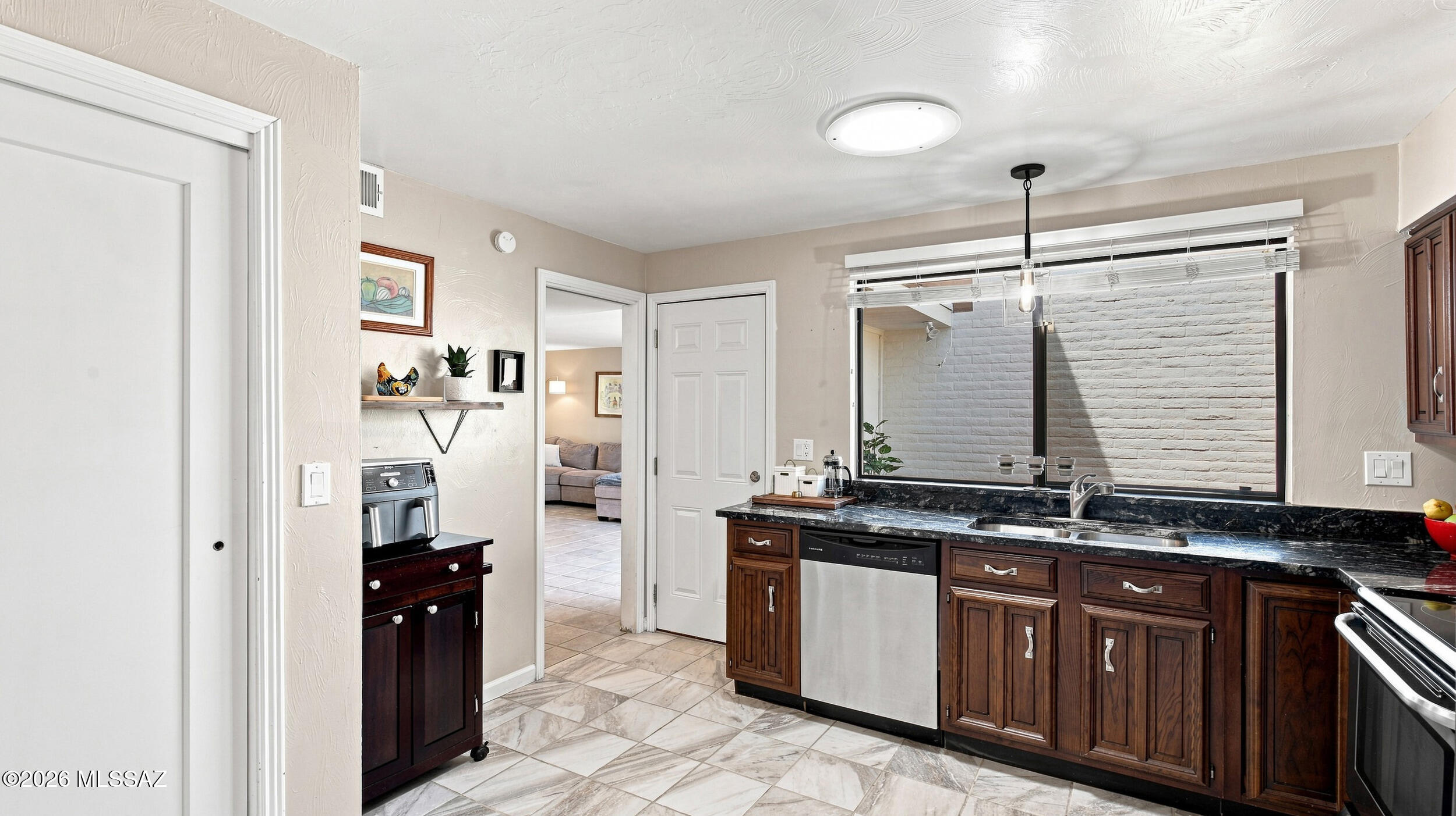 Rolling Hills Towne House - Residential