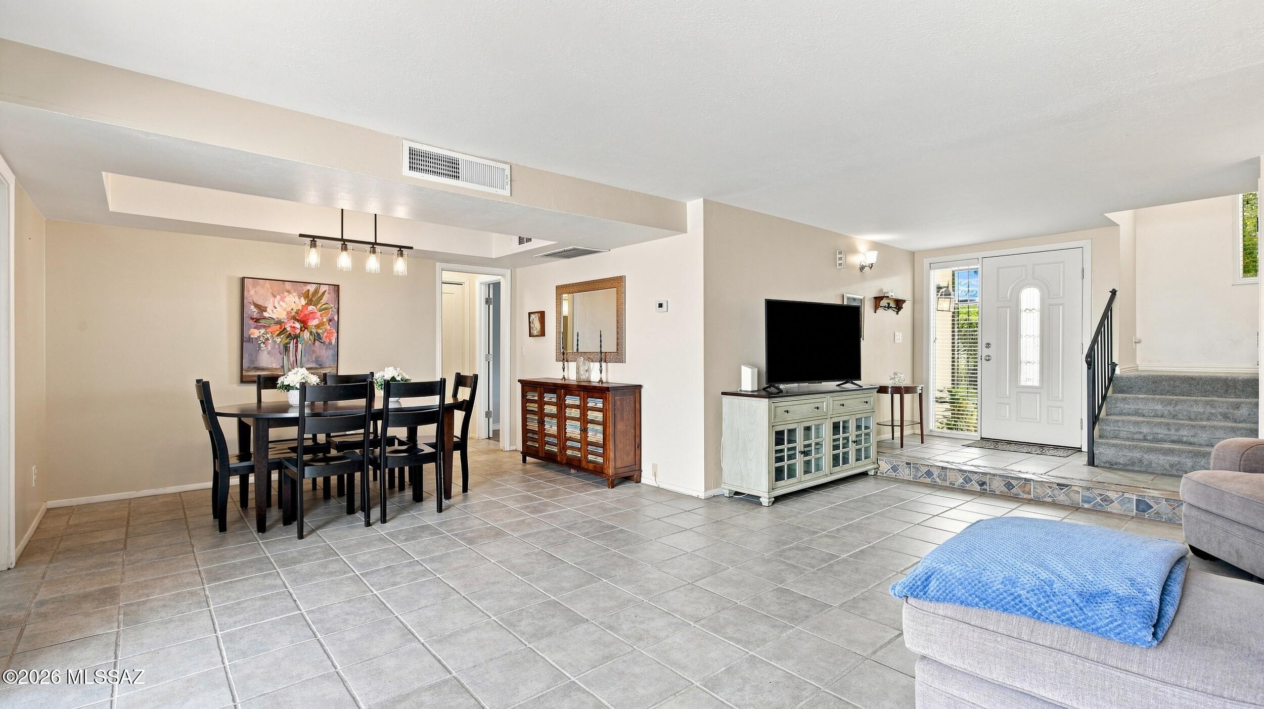 Rolling Hills Towne House - Residential