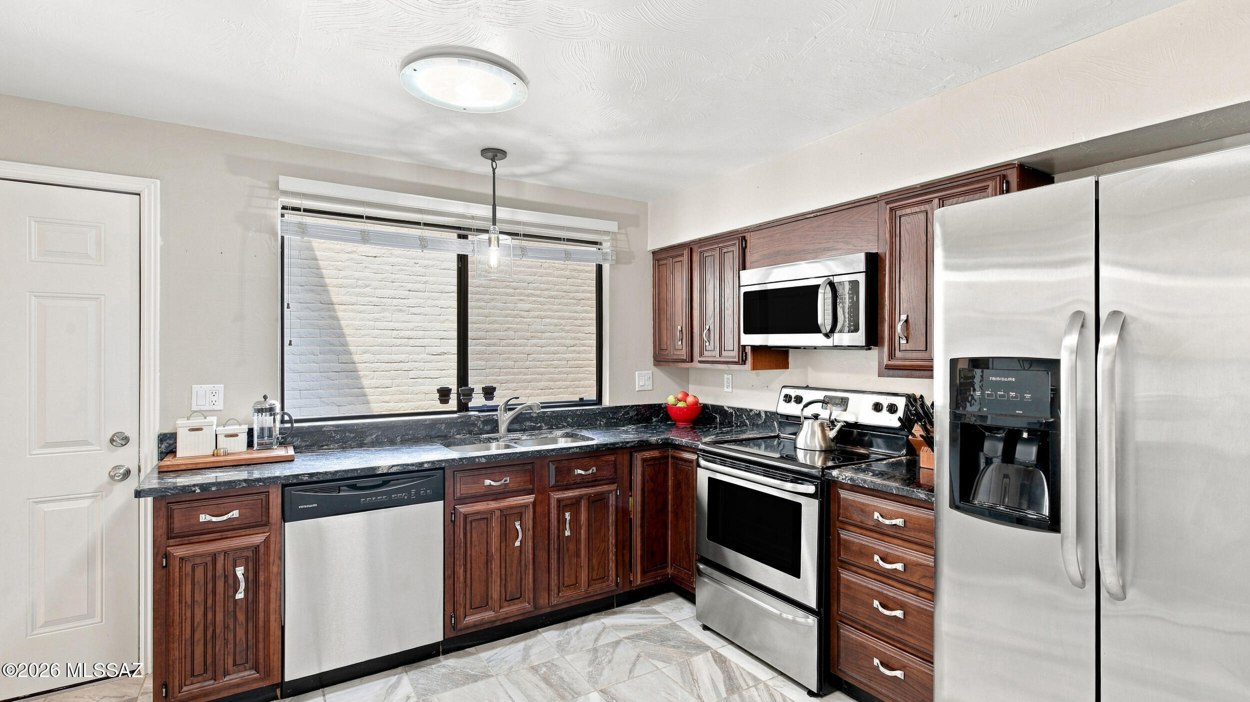 Rolling Hills Towne House - Residential