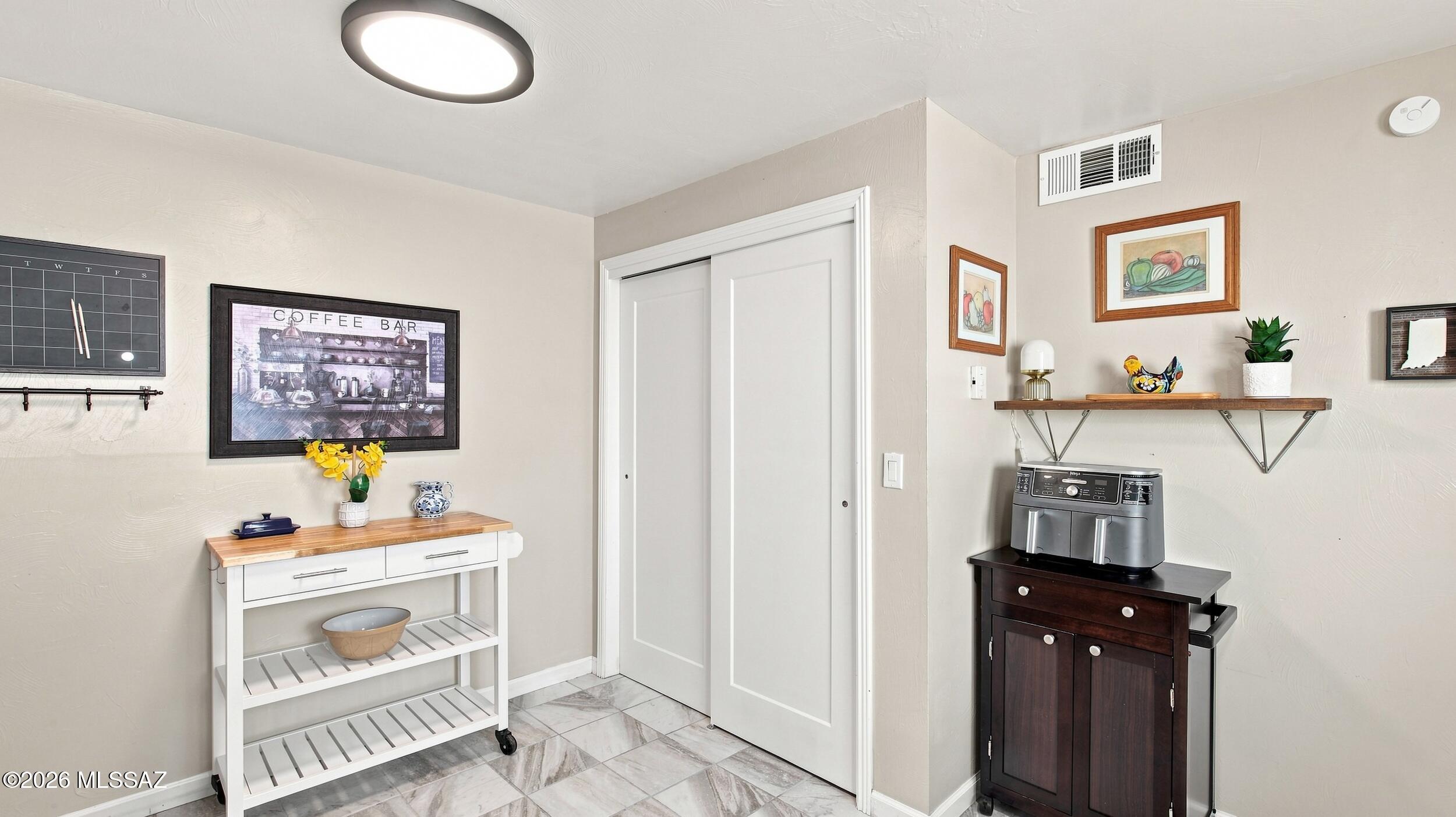 Rolling Hills Towne House - Residential
