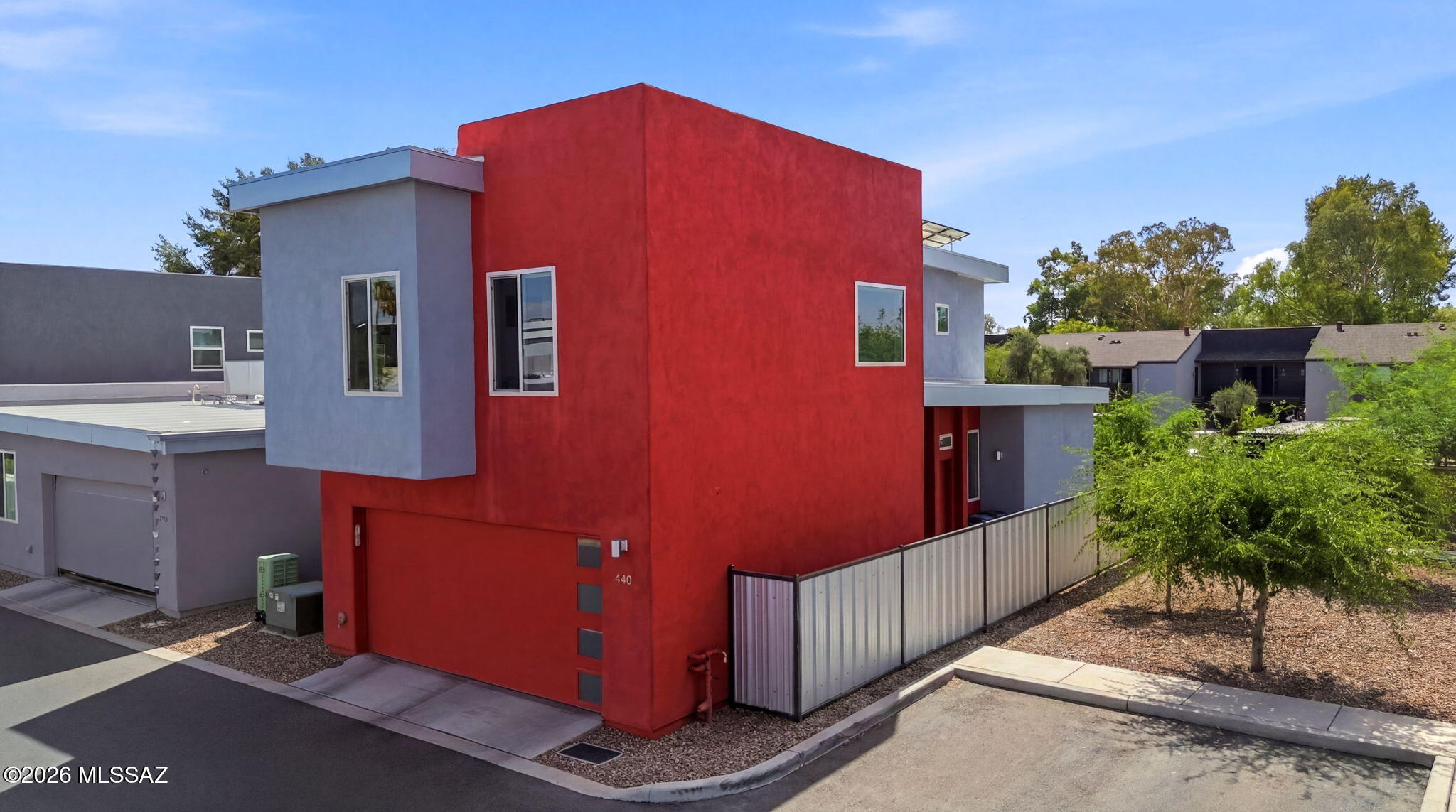 Camino Modern - Residential