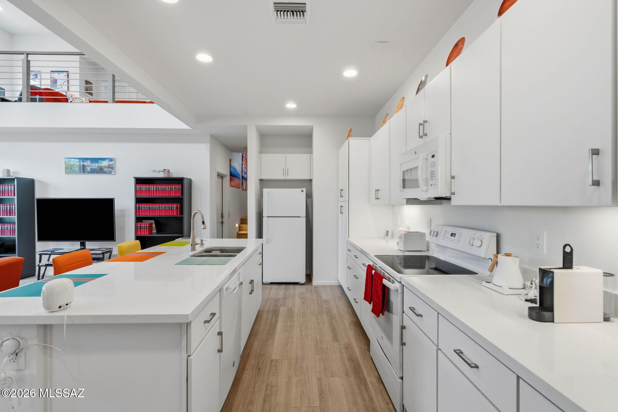 Camino Modern - Residential