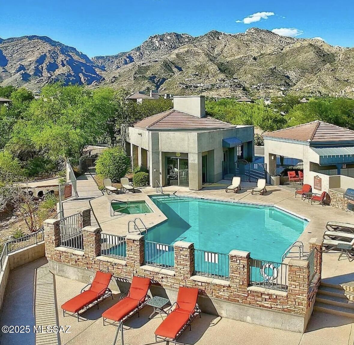 Greens at Ventana Canyon - Residential