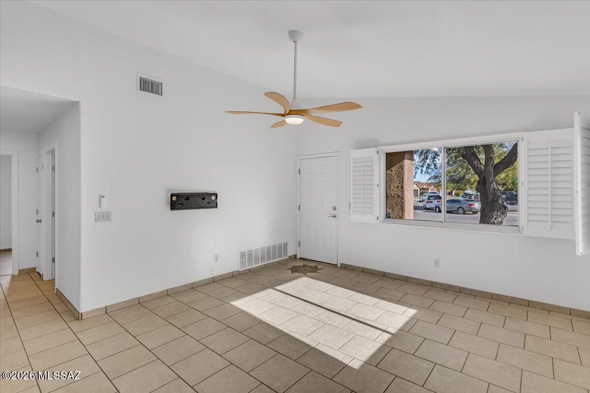Elliott Homes At Rita Ranch (1-521) - Residential