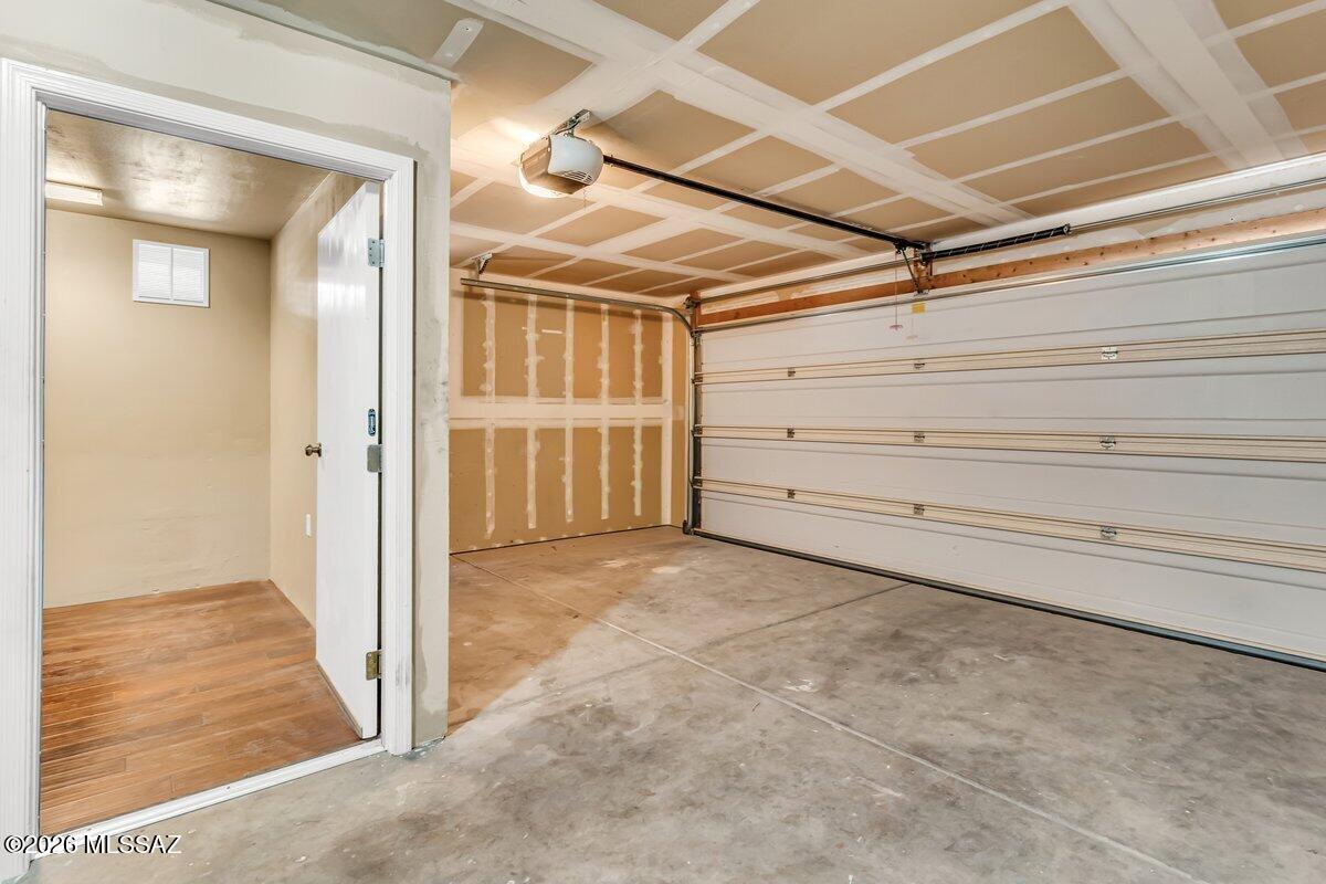 Elliott Homes At Rita Ranch (1-521) - Residential