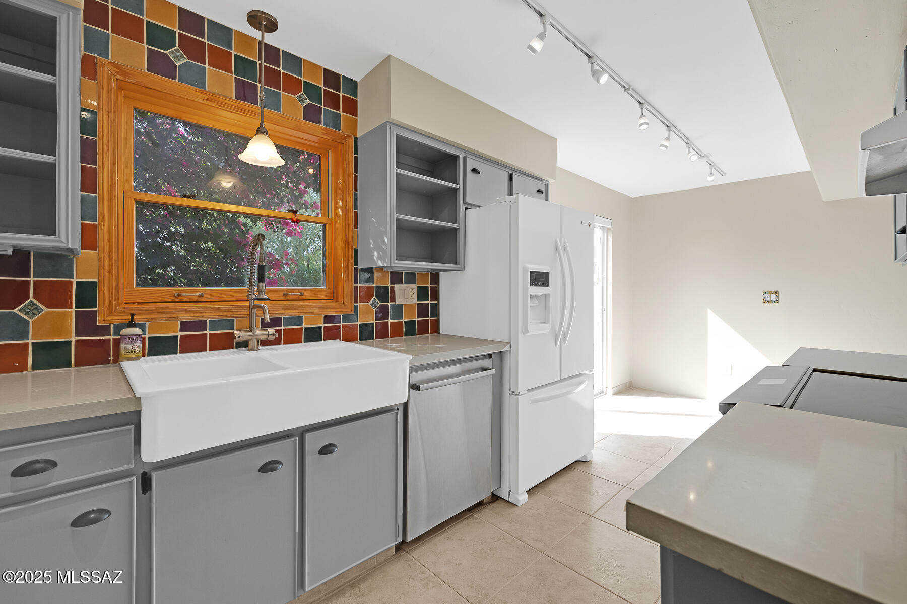 Catalina Pueblo NO. 2 (35-88) - Residential