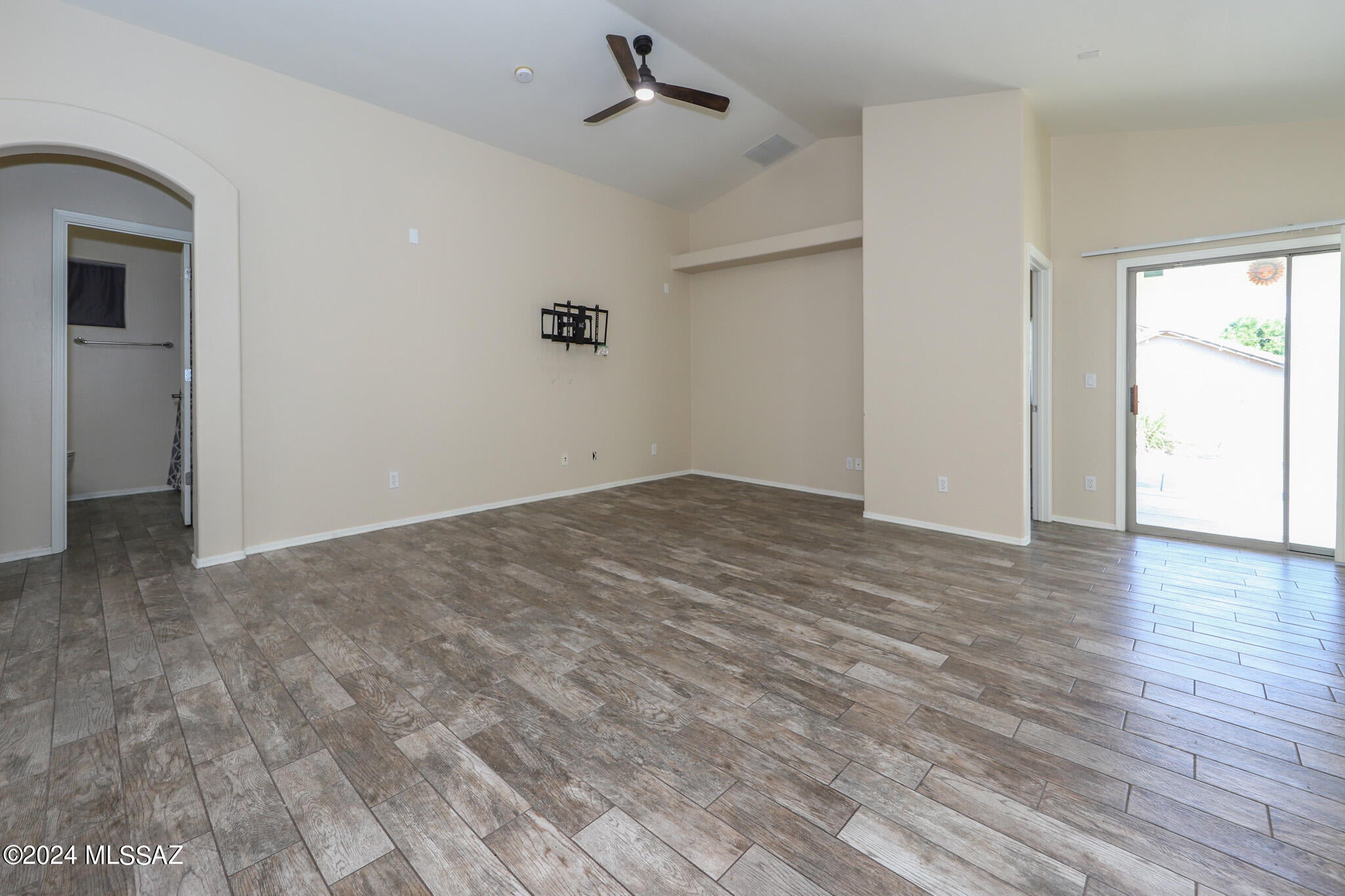 Mesquite Ranch (1-619) - Residential Lease