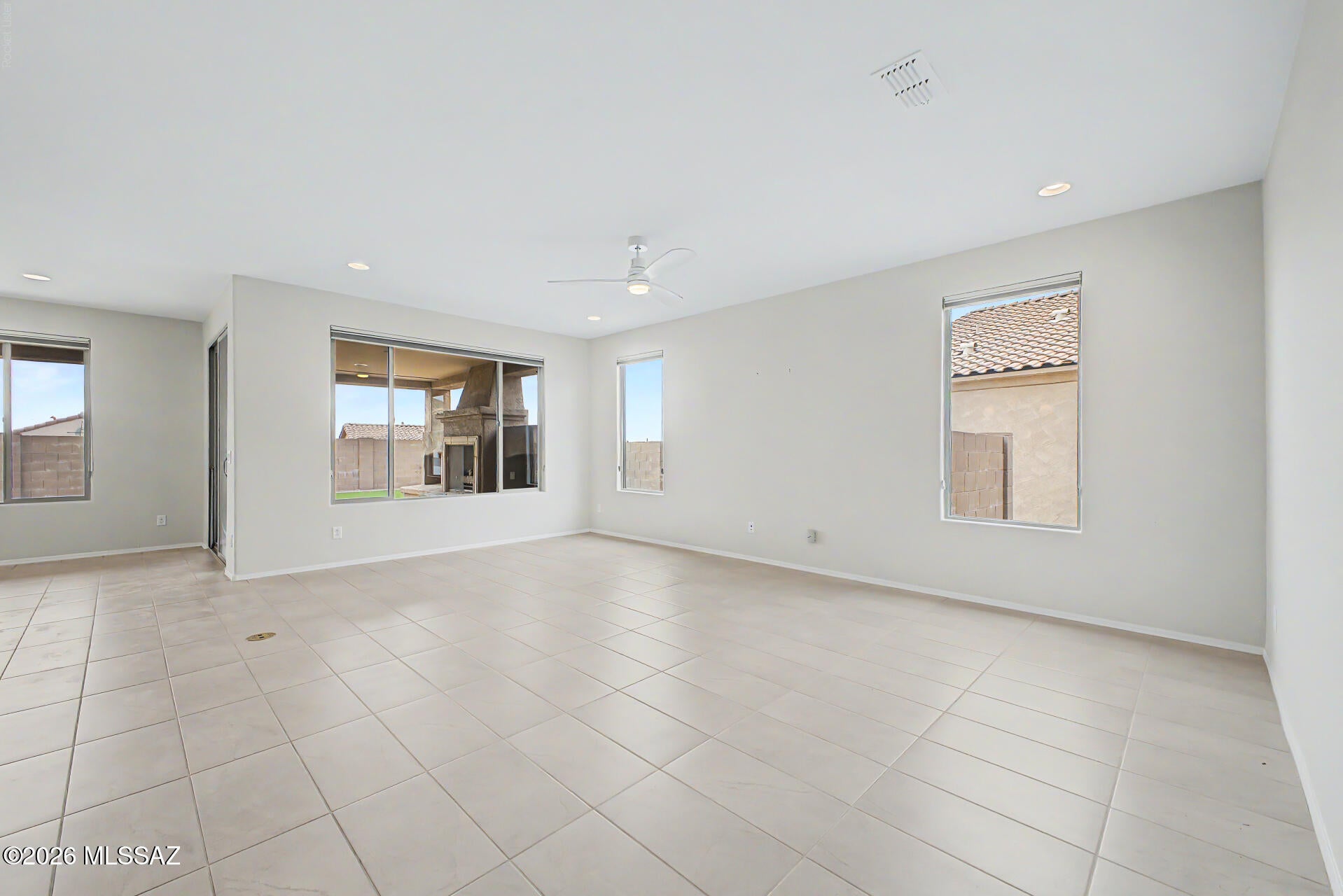 Del Webb At Dove Mountain SQ20131930189 - Residential