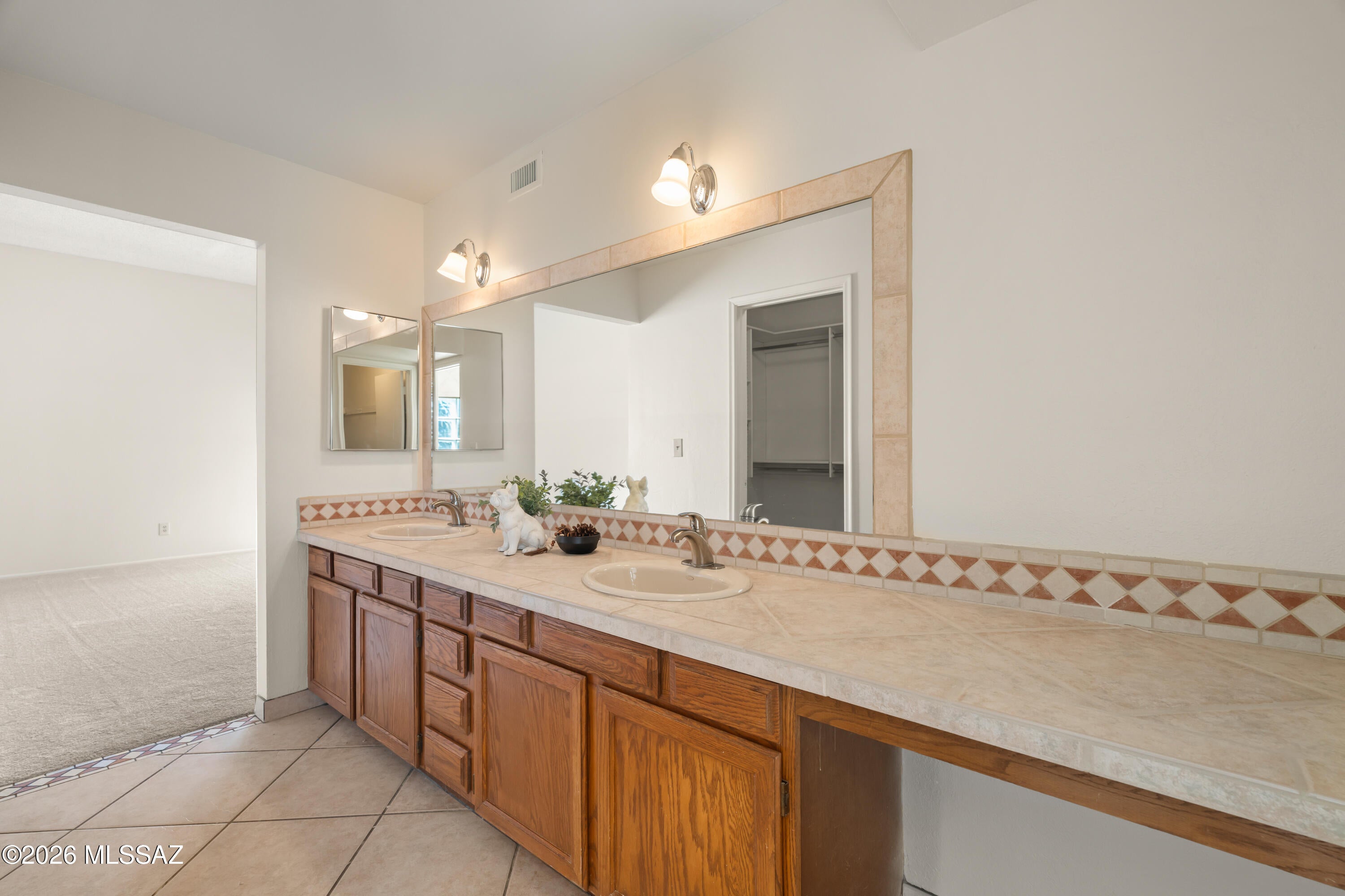Villa Del Rio (1-148) - Residential