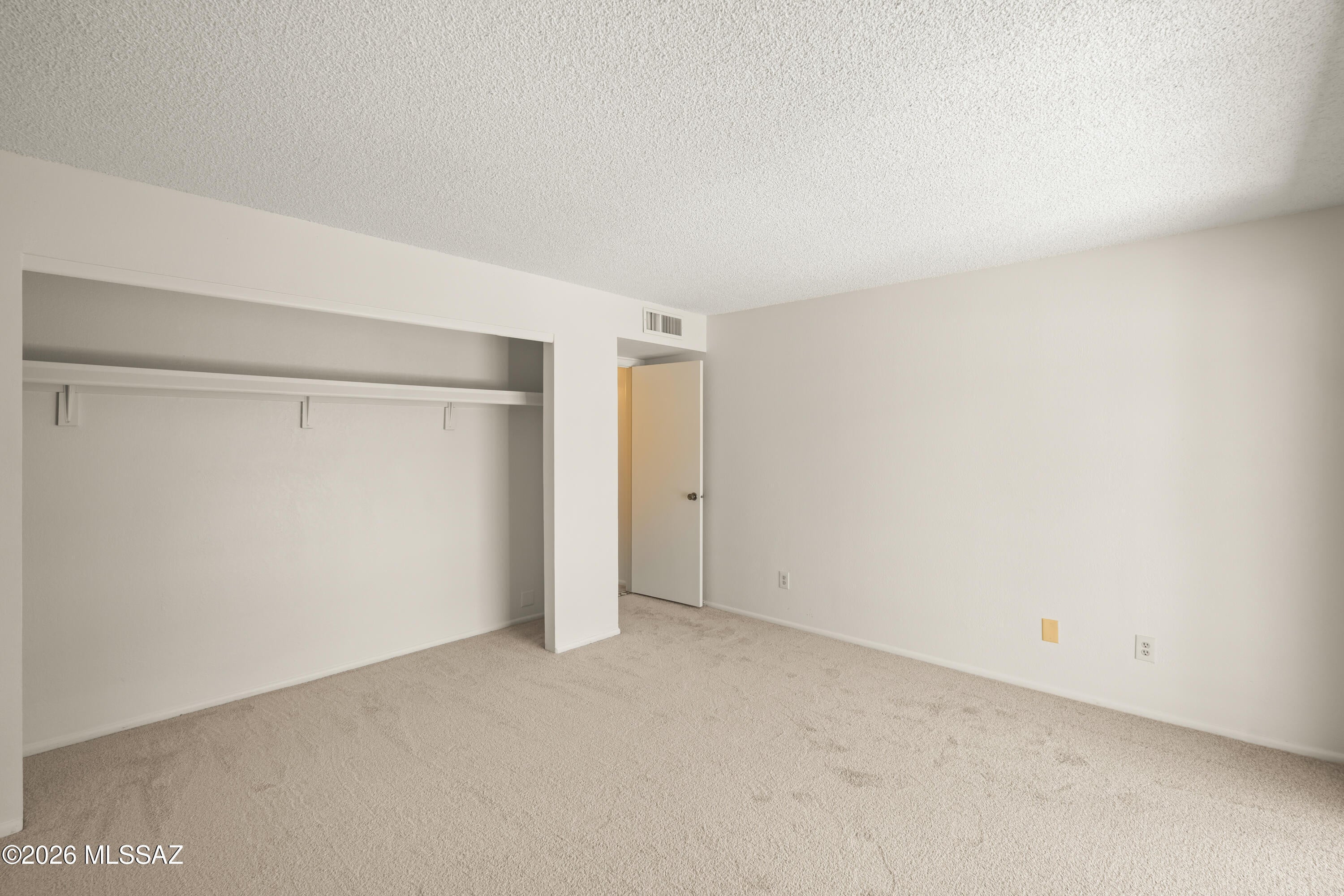 Villa Del Rio (1-148) - Residential
