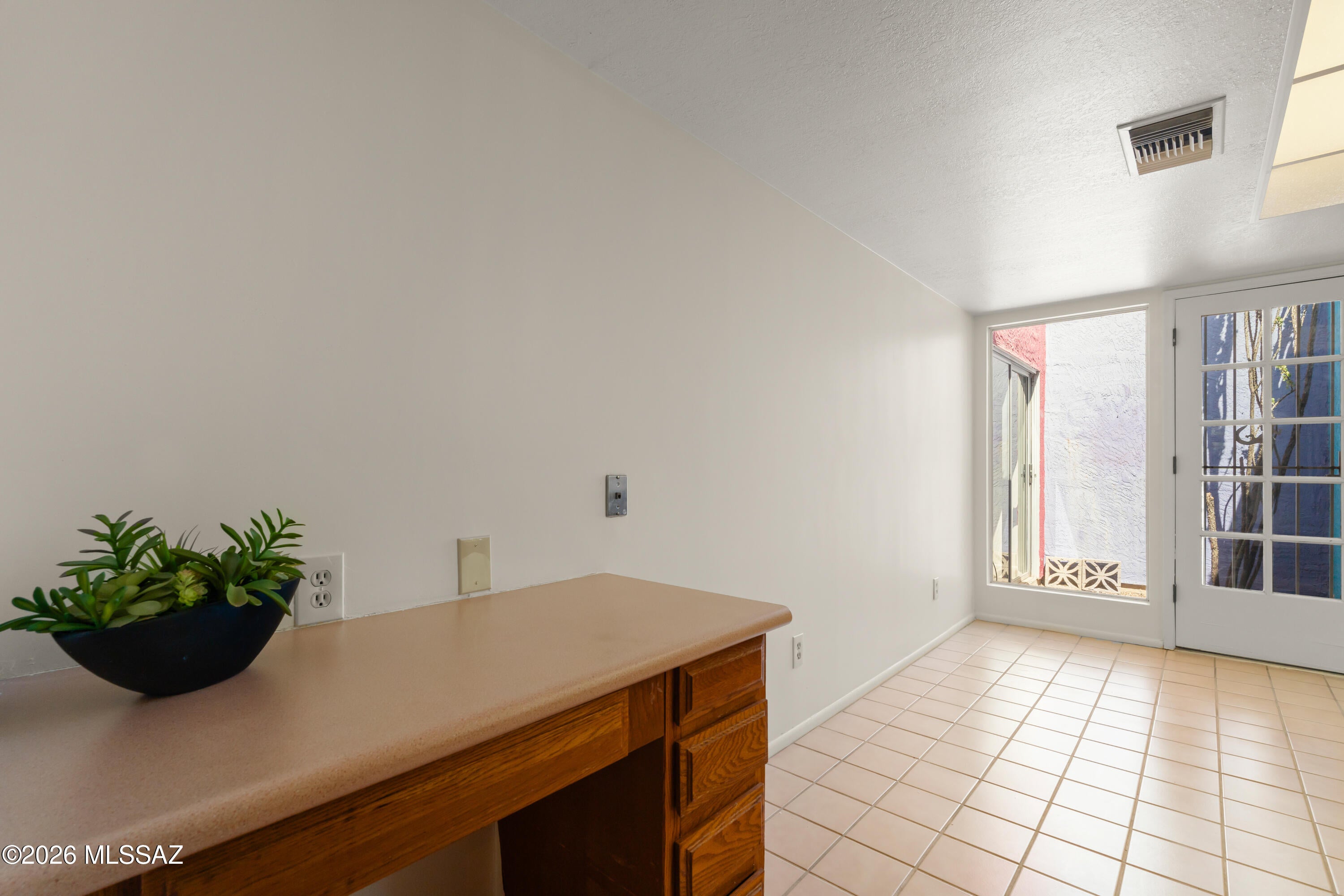 Villa Del Rio (1-148) - Residential