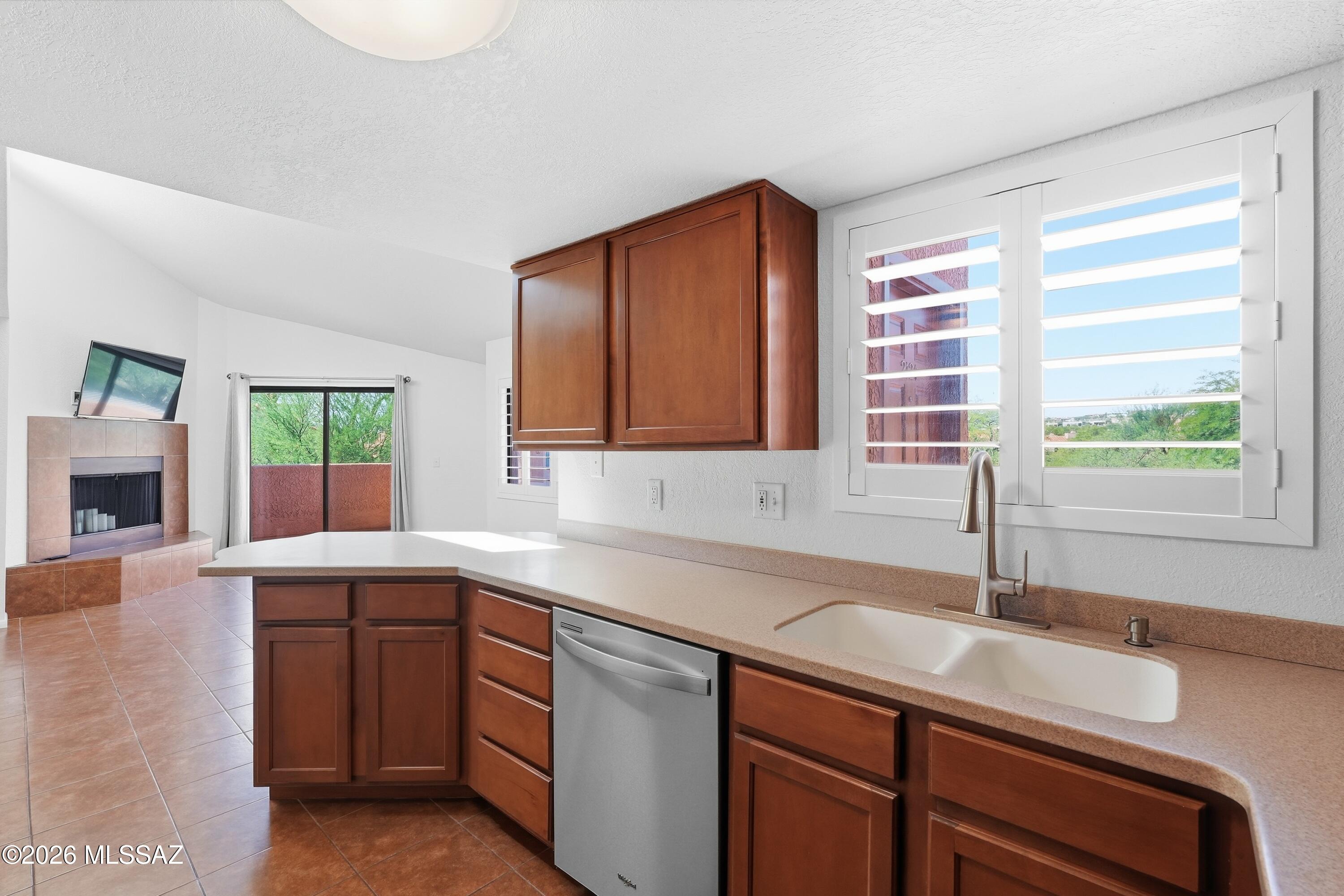 Ventana Vista Condominiums - Residential