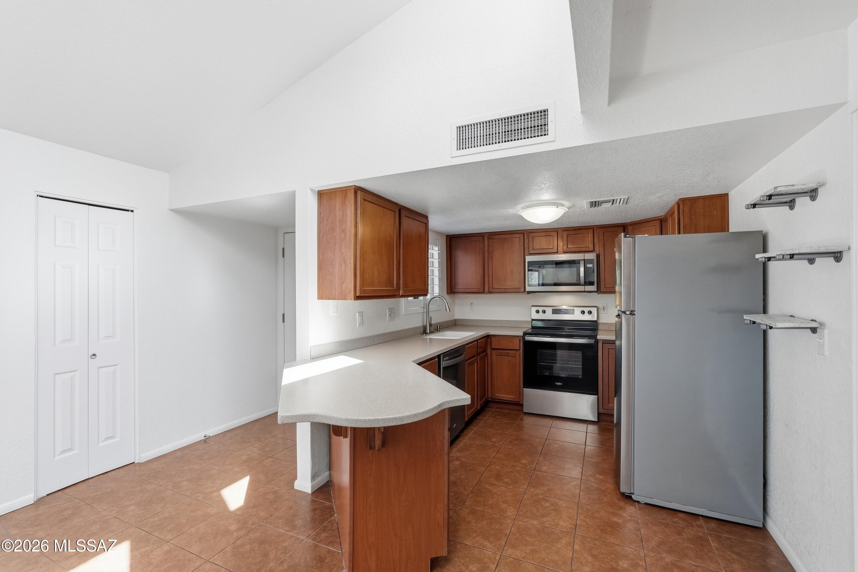 Ventana Vista Condominiums - Residential