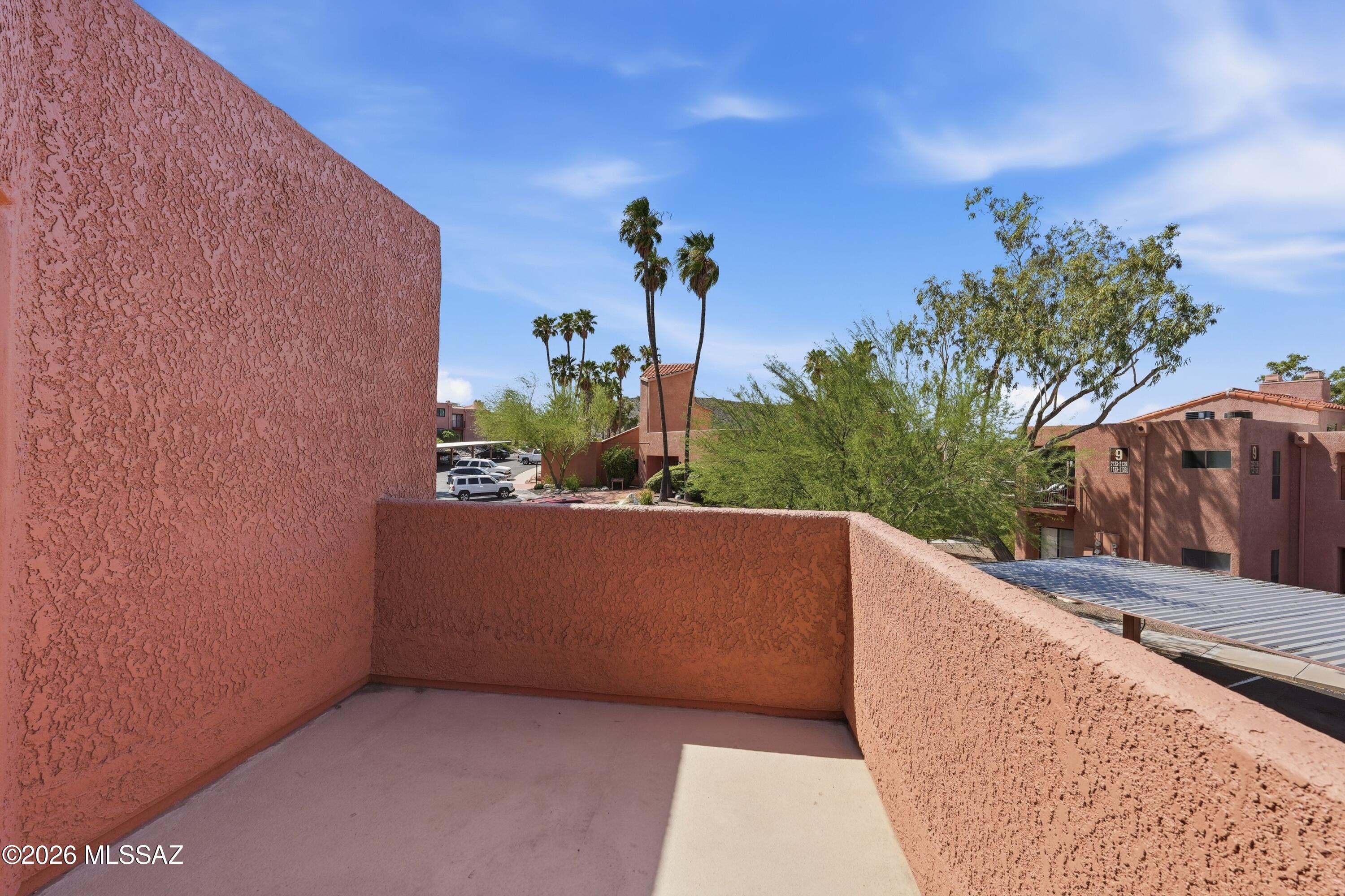 Ventana Vista Condominiums - Residential
