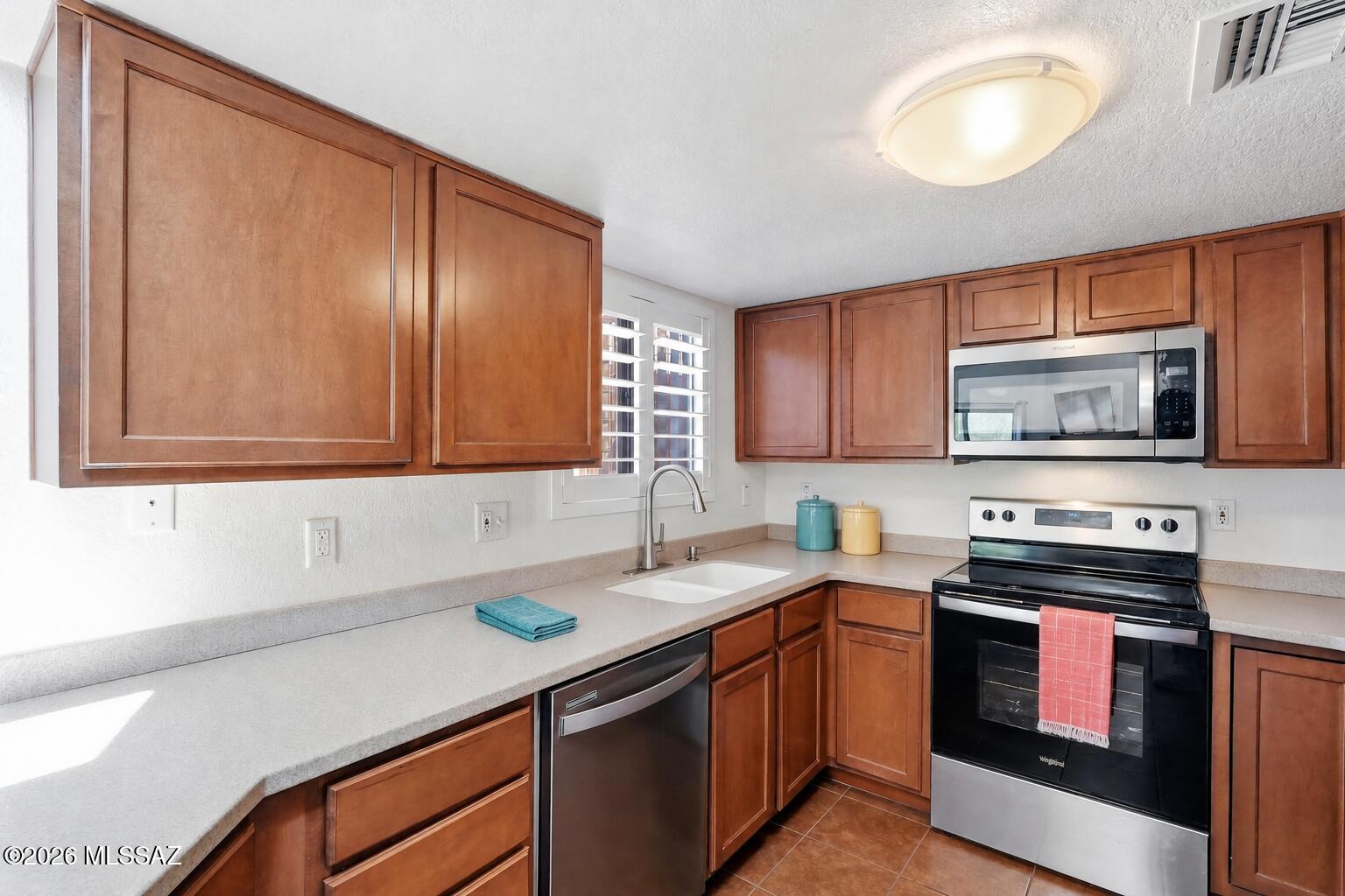 Ventana Vista Condominiums - Residential