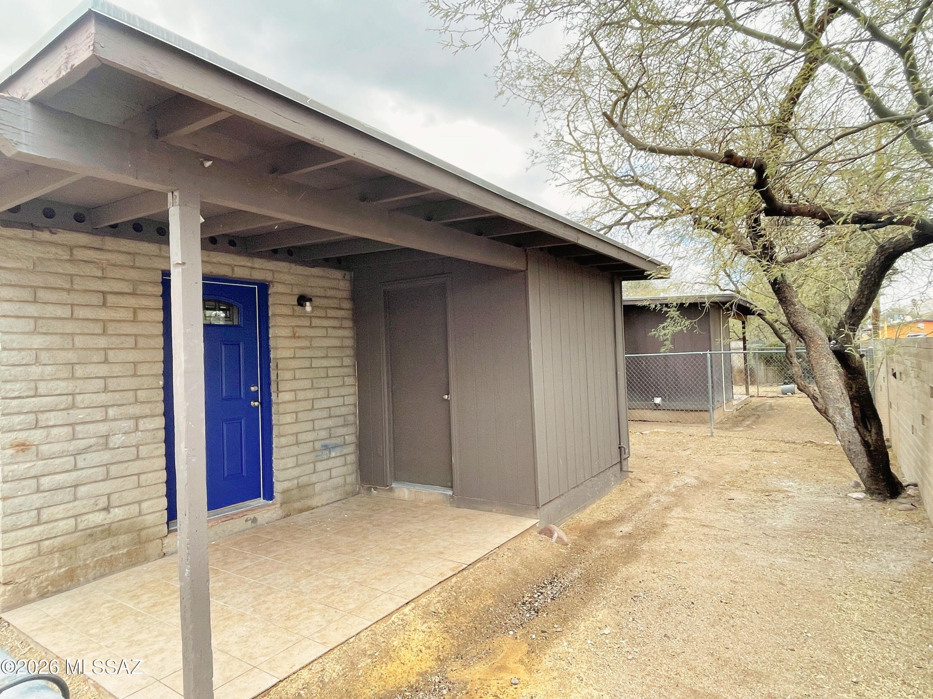 Hill Side View Add - Residential Lease