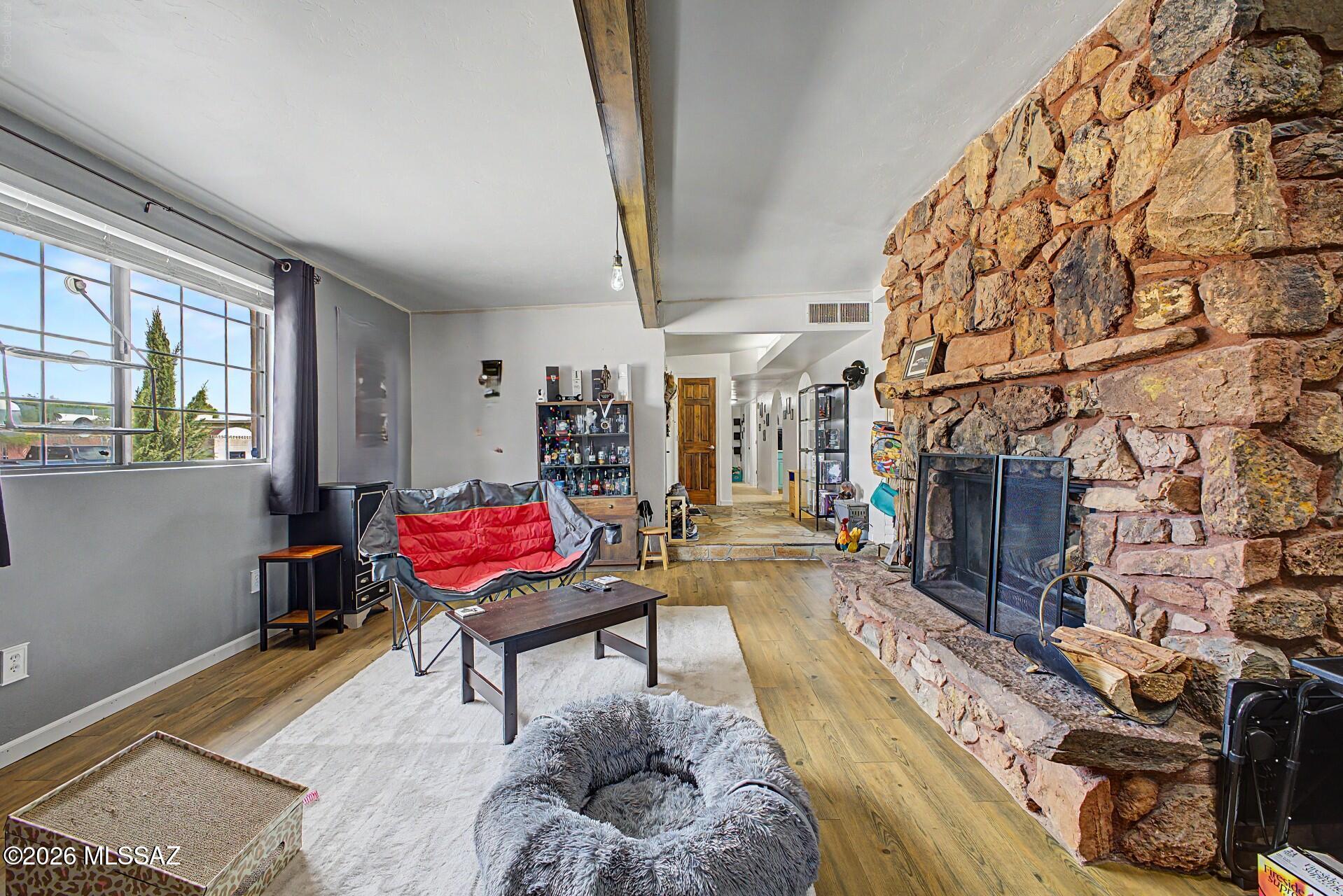 Valley View East NO. 2 (1-134) - Residential Lease