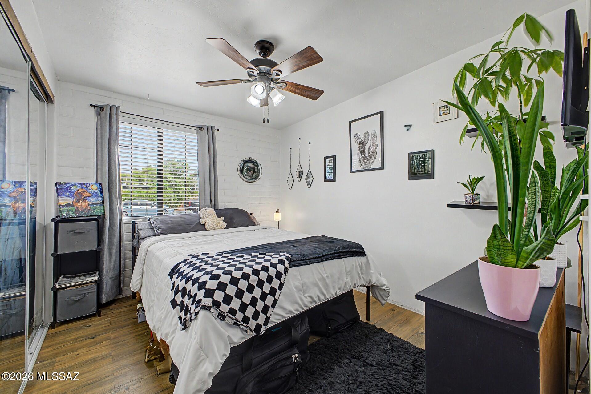 Valley View East NO. 2 (1-134) - Residential Lease