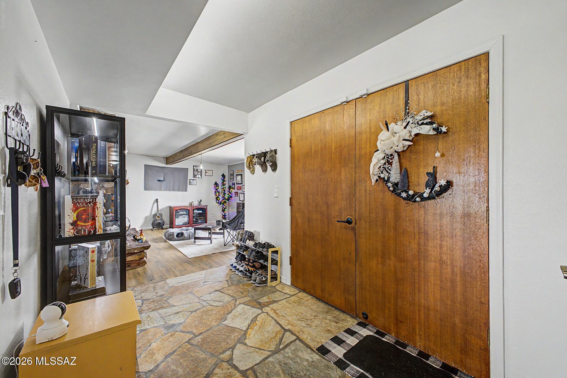 Valley View East NO. 2 (1-134) - Residential Lease